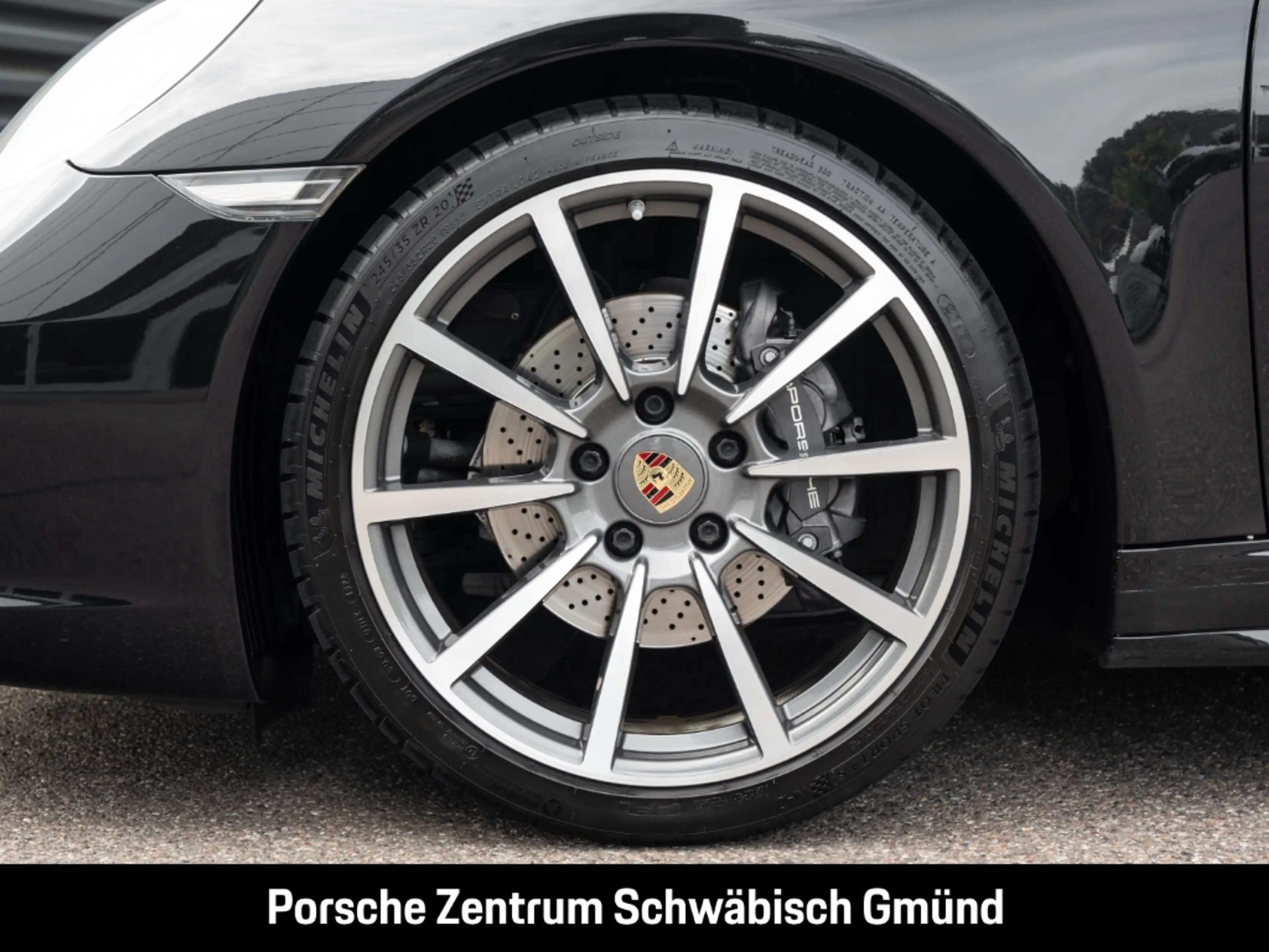 Porsche 991 -2 (911) Carrera 4 — photo 11