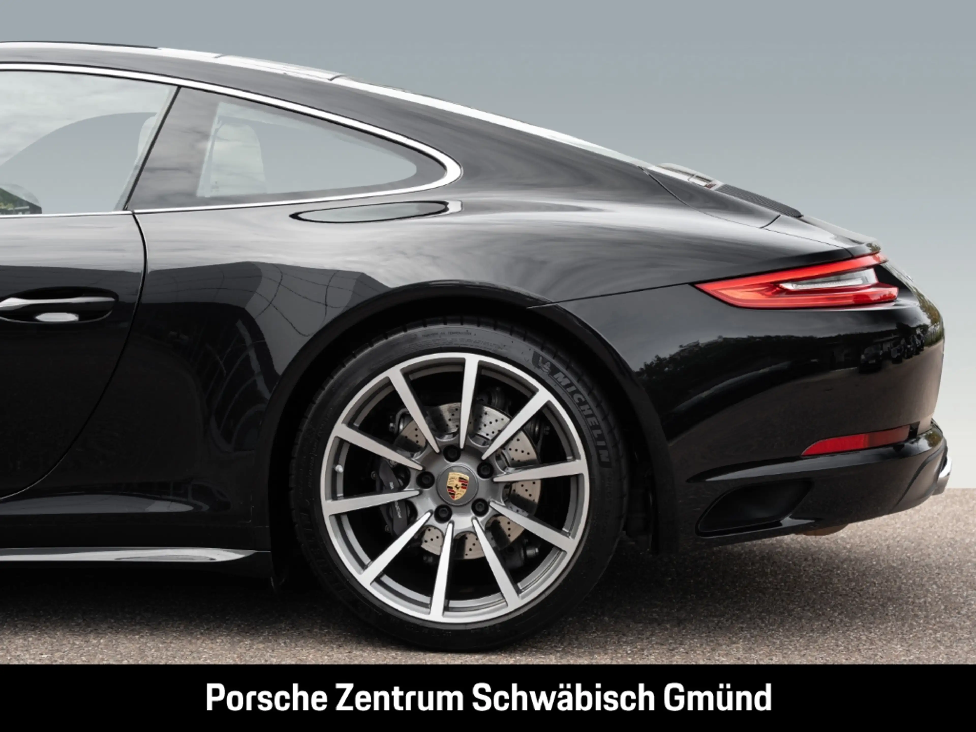 Porsche 991 -2 (911) Carrera 4 — photo 14