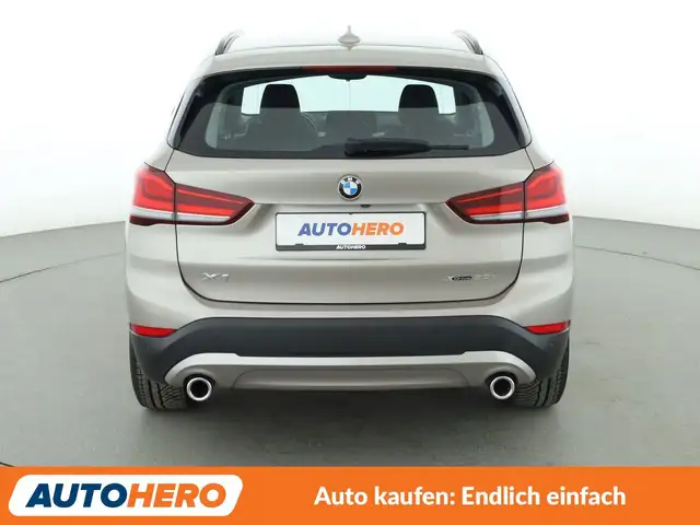 BMW X1 view 5
