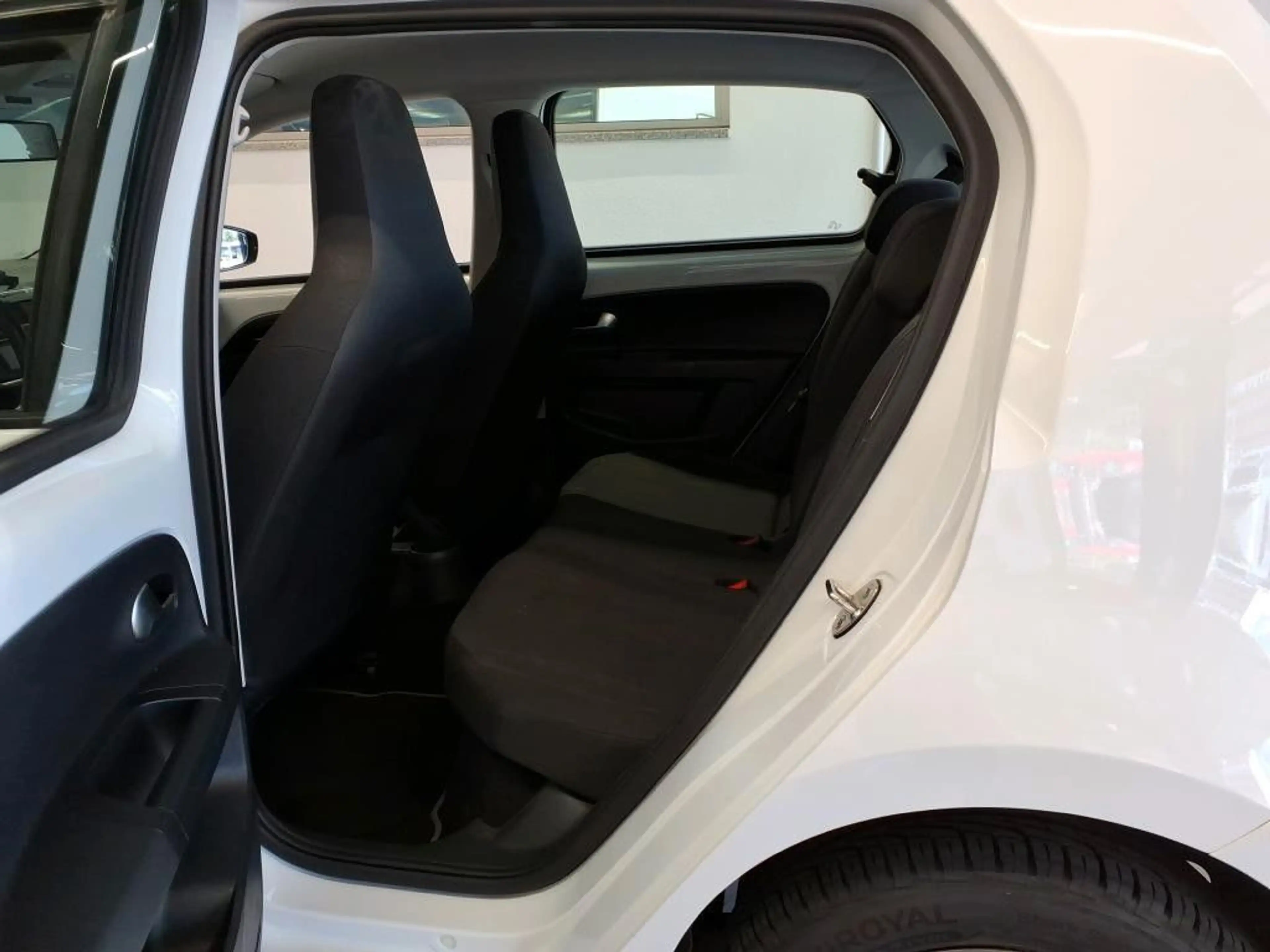 Volkswagen e-up! move Aut. SHZ PDC CCS — photo 6