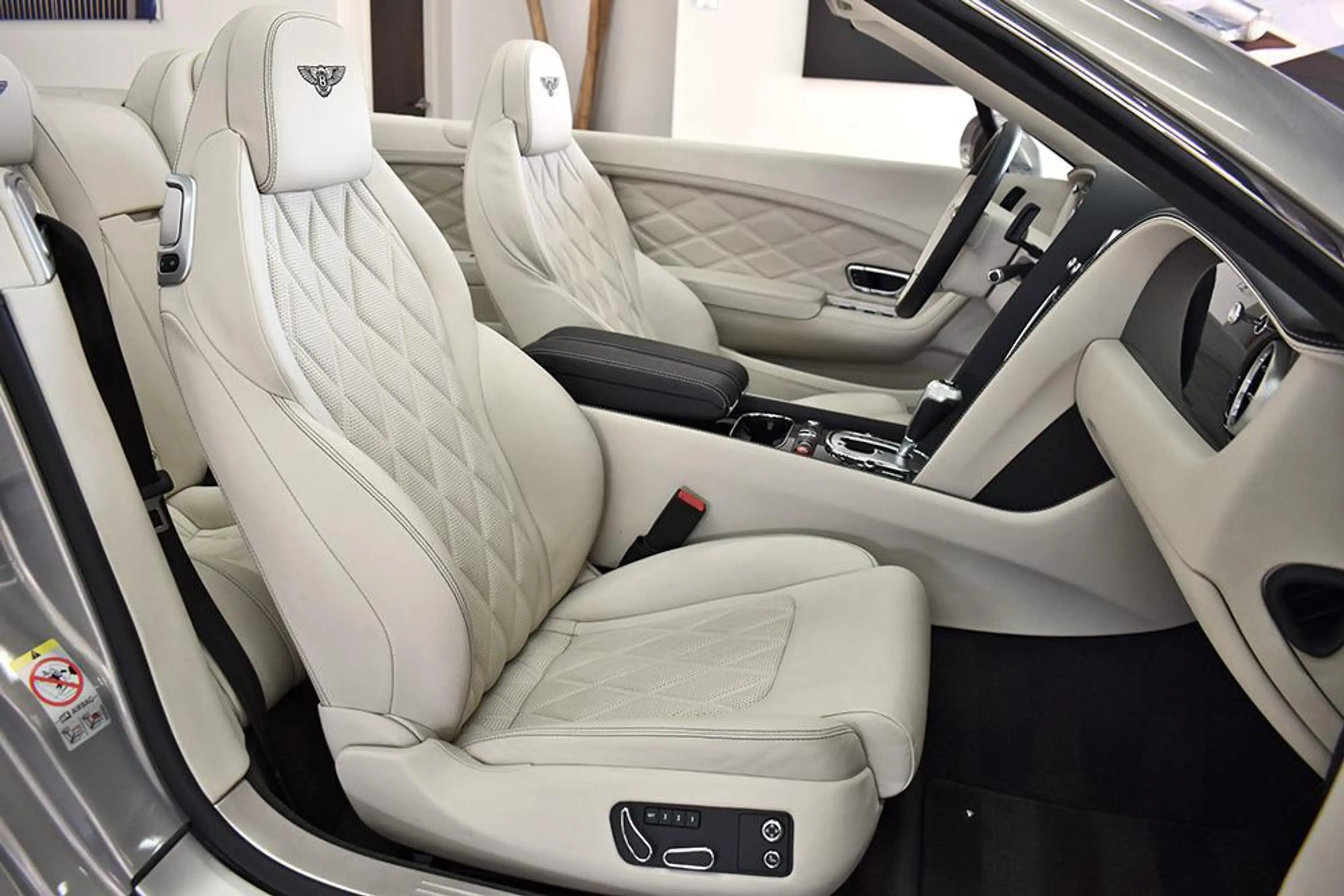 Bentley Continental Continental GTC 4.0 BiTurbo V8 Mullener — photo 9