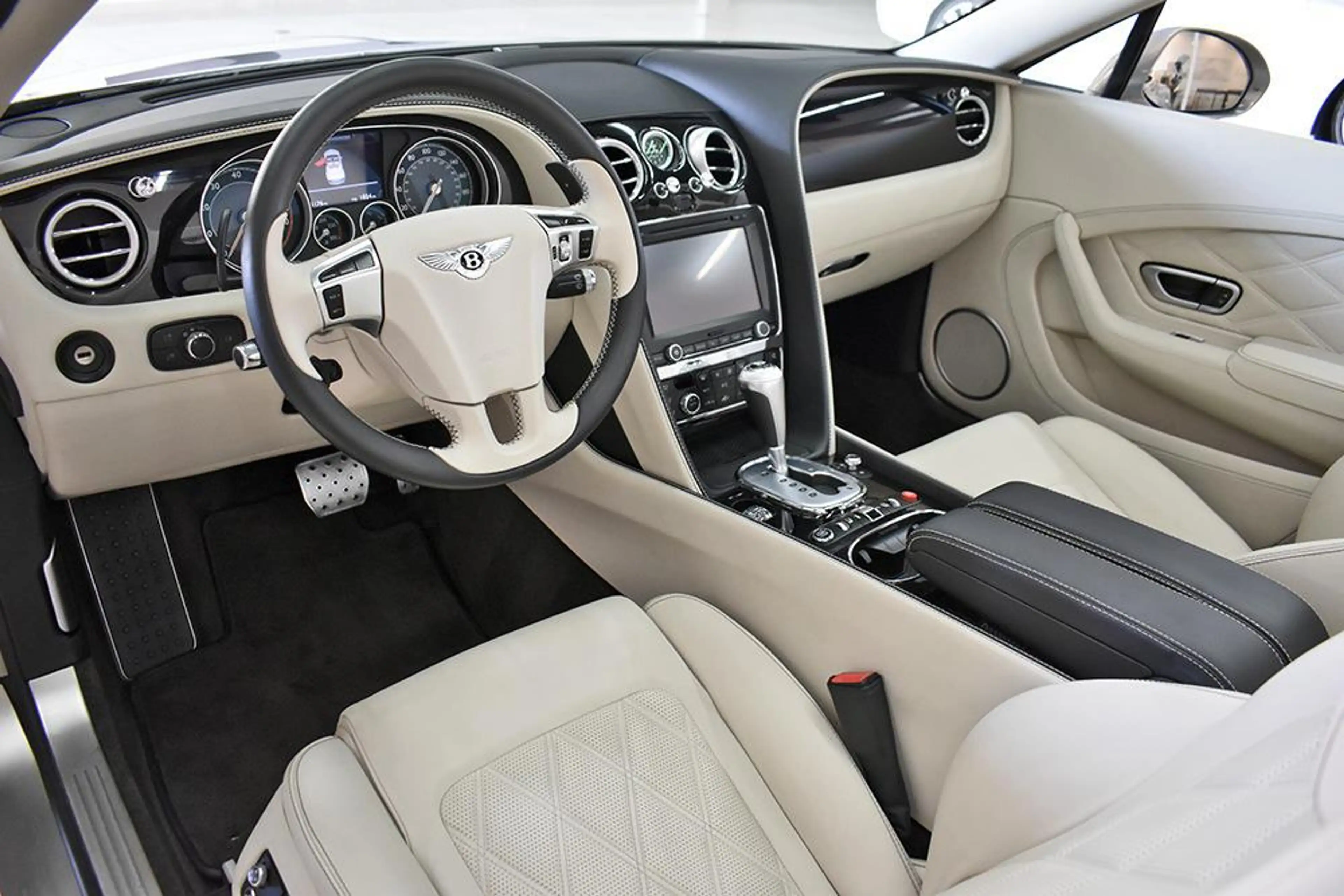Bentley Continental Continental GTC 4.0 BiTurbo V8 Mullener — photo 8