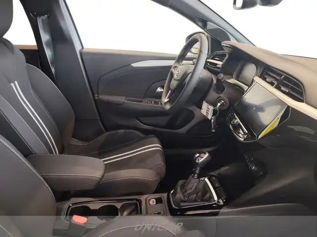 Opel Corsa view 9