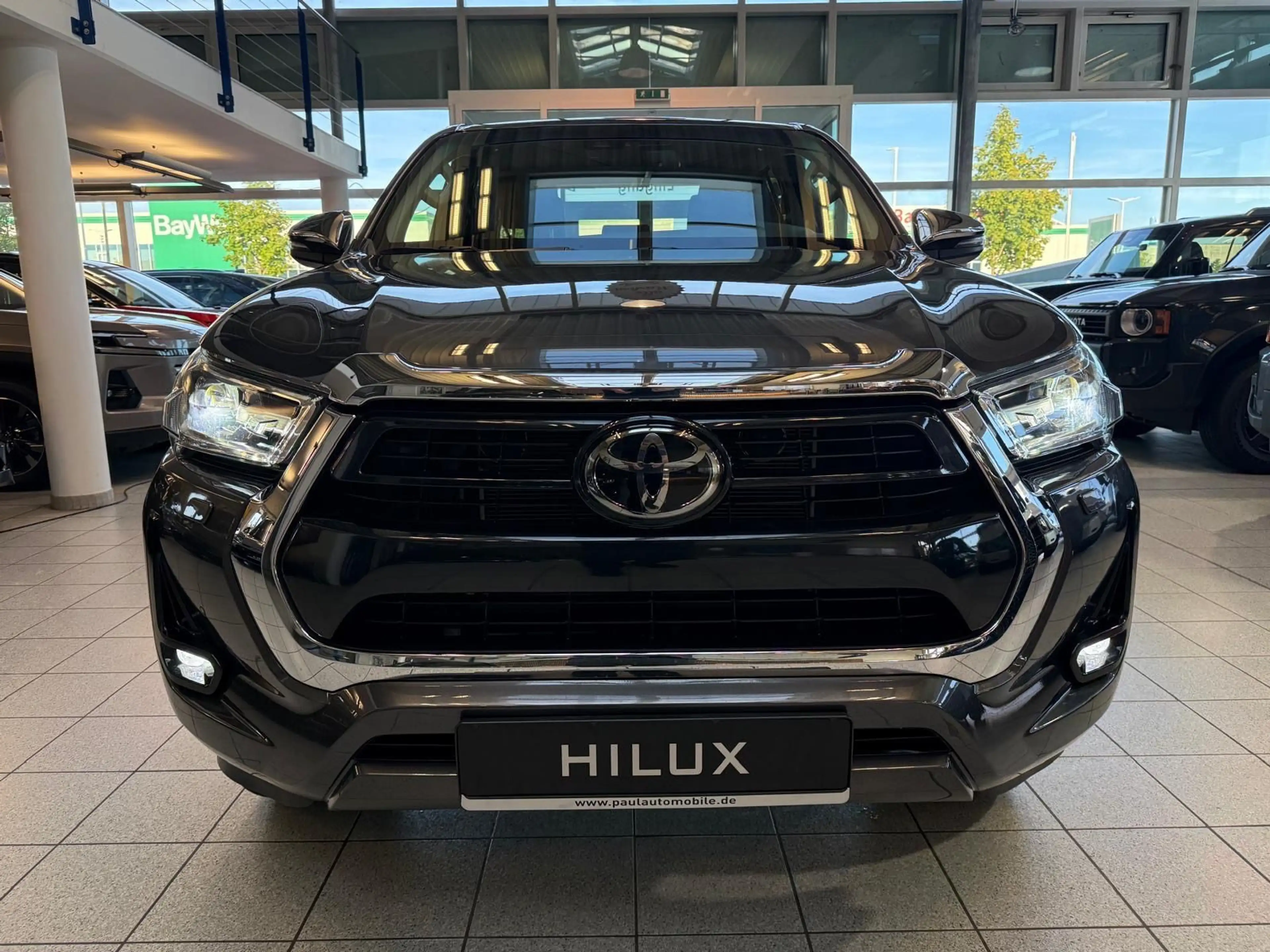 Toyota Hilux DOUBLE CAB EXECUTIVE-AUT-KAMERA-LED-RADAR-36.895 — photo 2