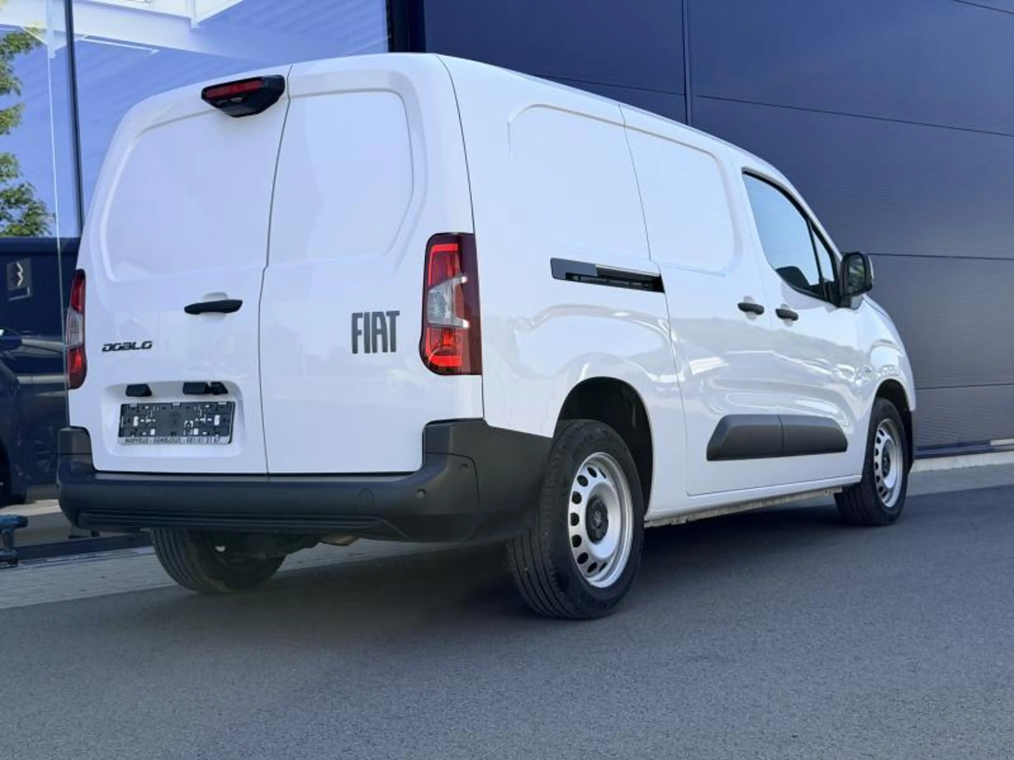 Fiat Doblo VAN / L2  100ch - Plancher Bois - Cam AR — photo 4
