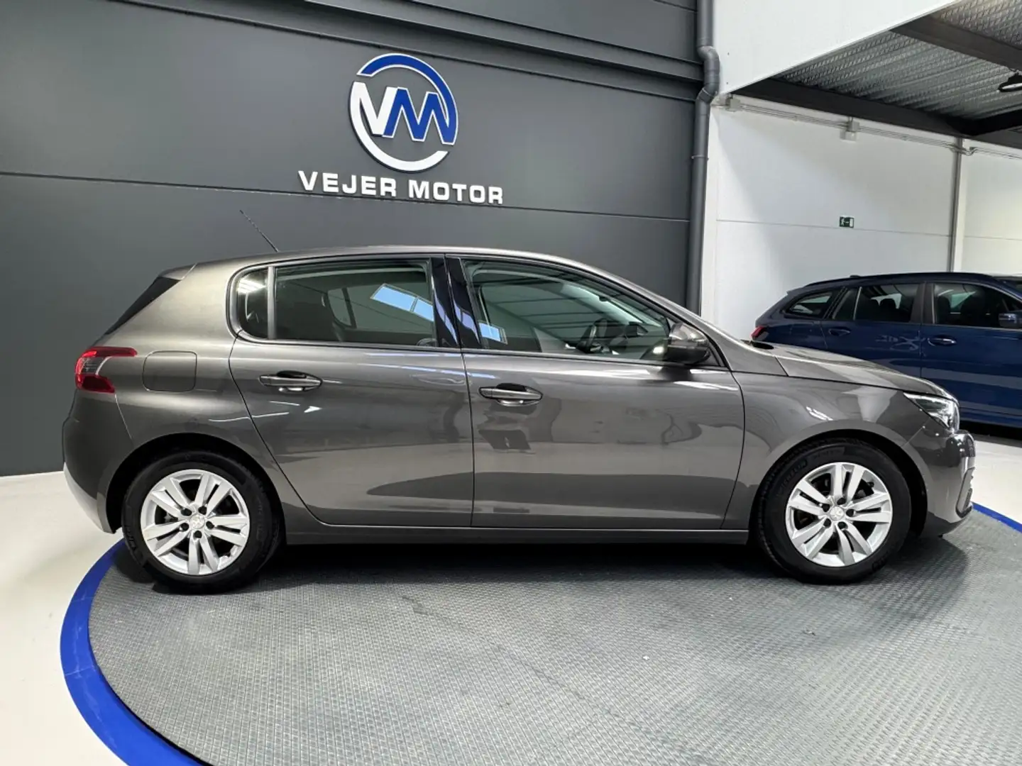 Peugeot 308 1.5BlueHDi S&S Access 100 Gris - 2