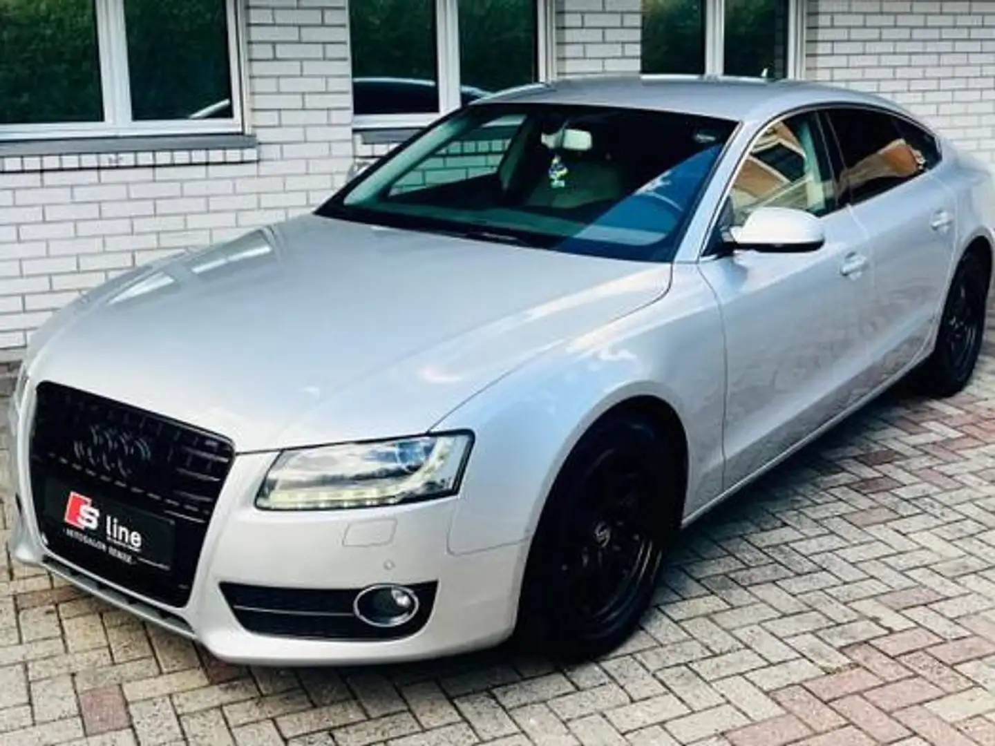 Audi A5 2.0 TFSI Automatik Xenon Sitzheizun Gris - 1