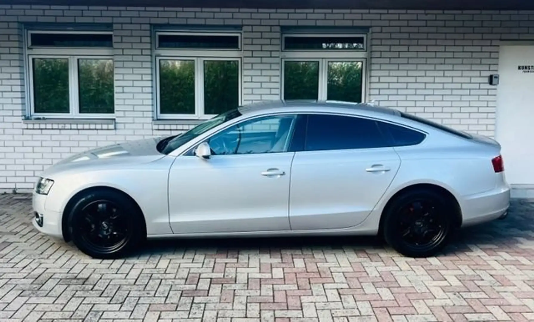 Audi A5 2.0 TFSI Automatik Xenon Sitzheizun Gris - 2