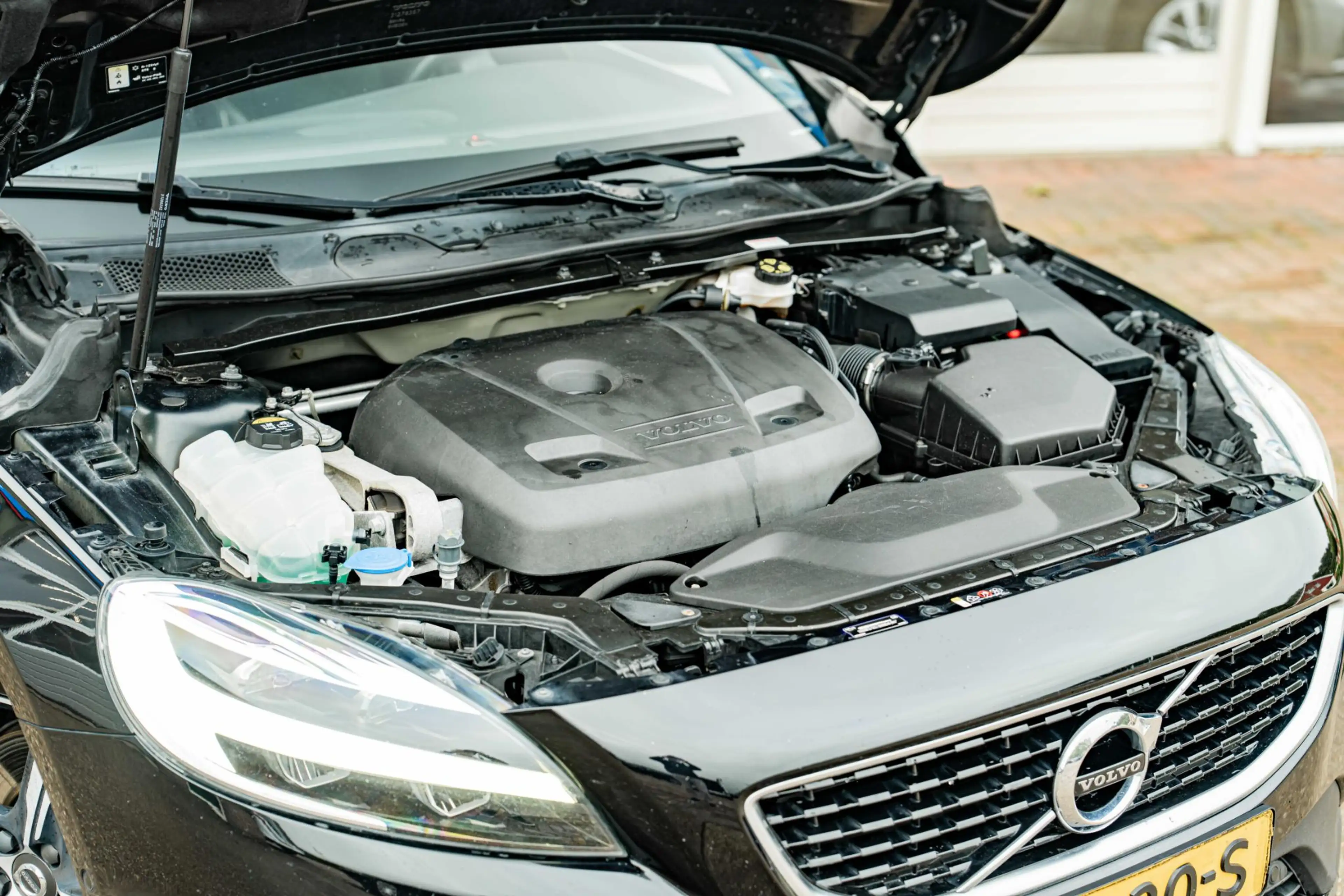 Volvo V40 1.5 T3 Polar+ Sport — photo 9