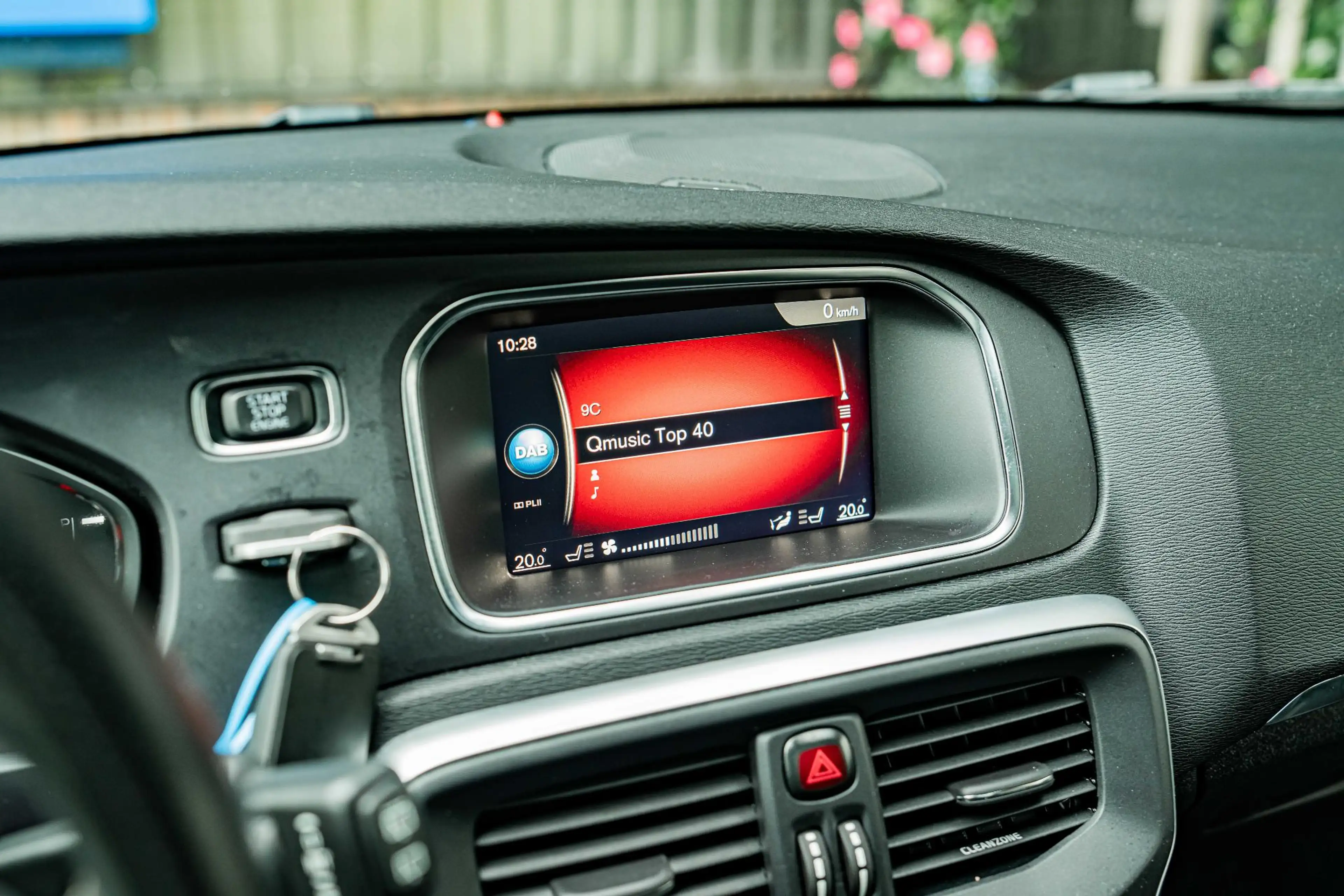 Volvo V40 1.5 T3 Polar+ Sport — photo 16