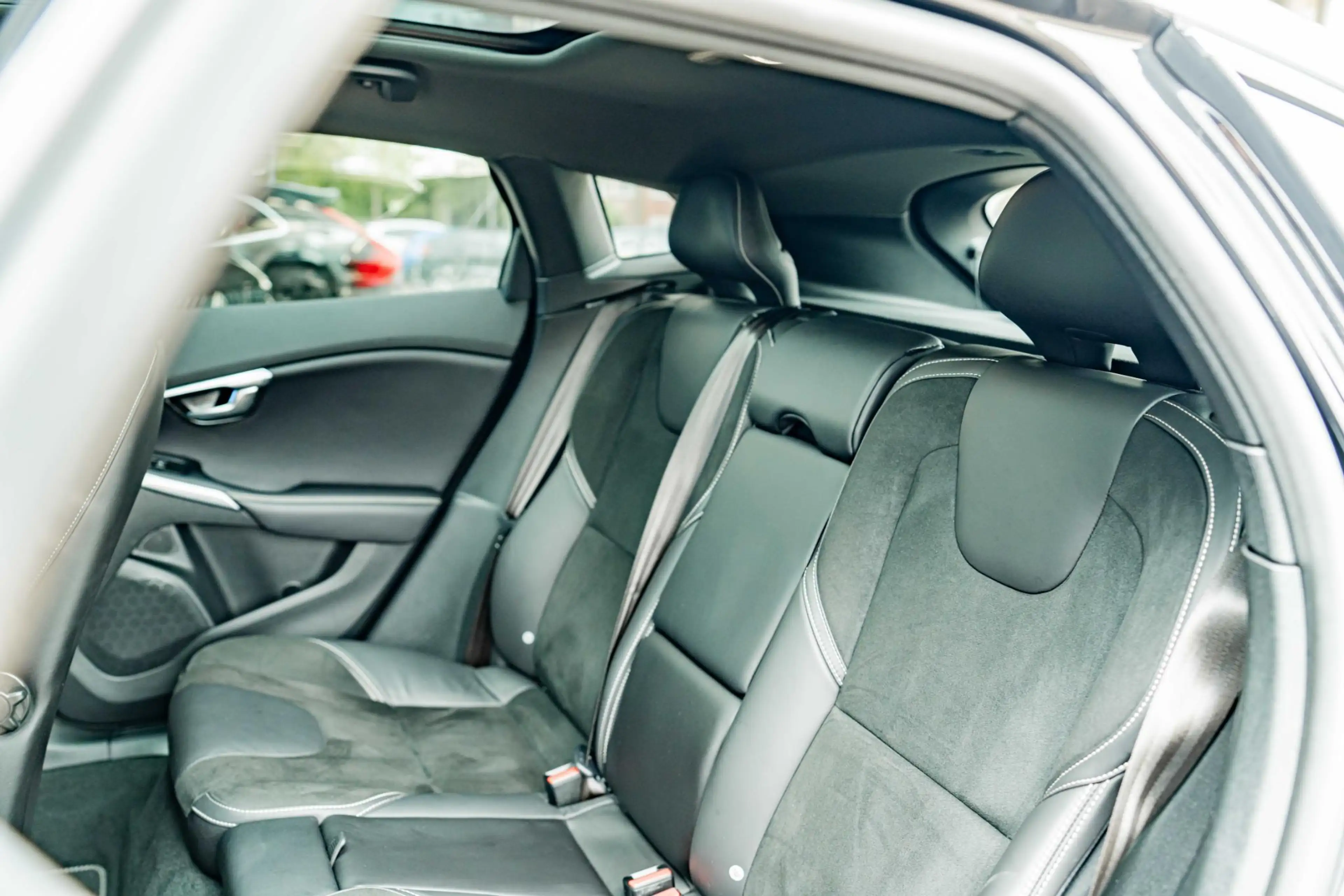 Volvo V40 1.5 T3 Polar+ Sport — photo 24
