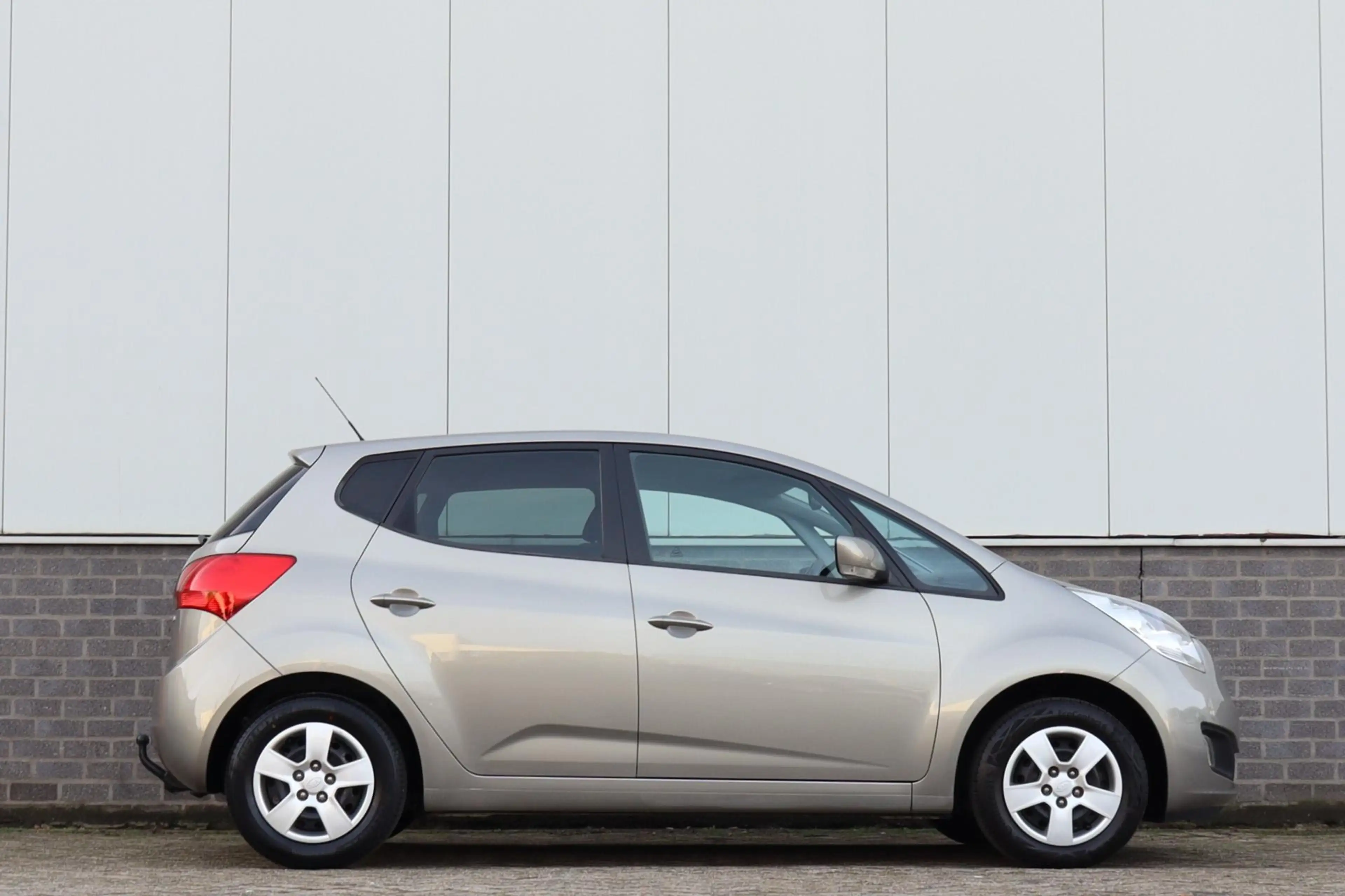 Kia Venga 1.4 CVVT ExecutiveLine Navi Trekhaak — photo 5