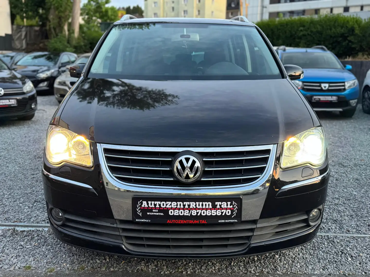 Volkswagen Touran Highline 1.9 *DSG*NAVI*PDC*SHZ*AHK* Noir - 2