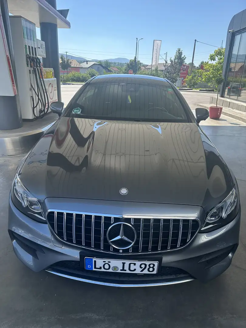 Mercedes-Benz E 300 Coupe 9G-TRONIC AMG Line - 1