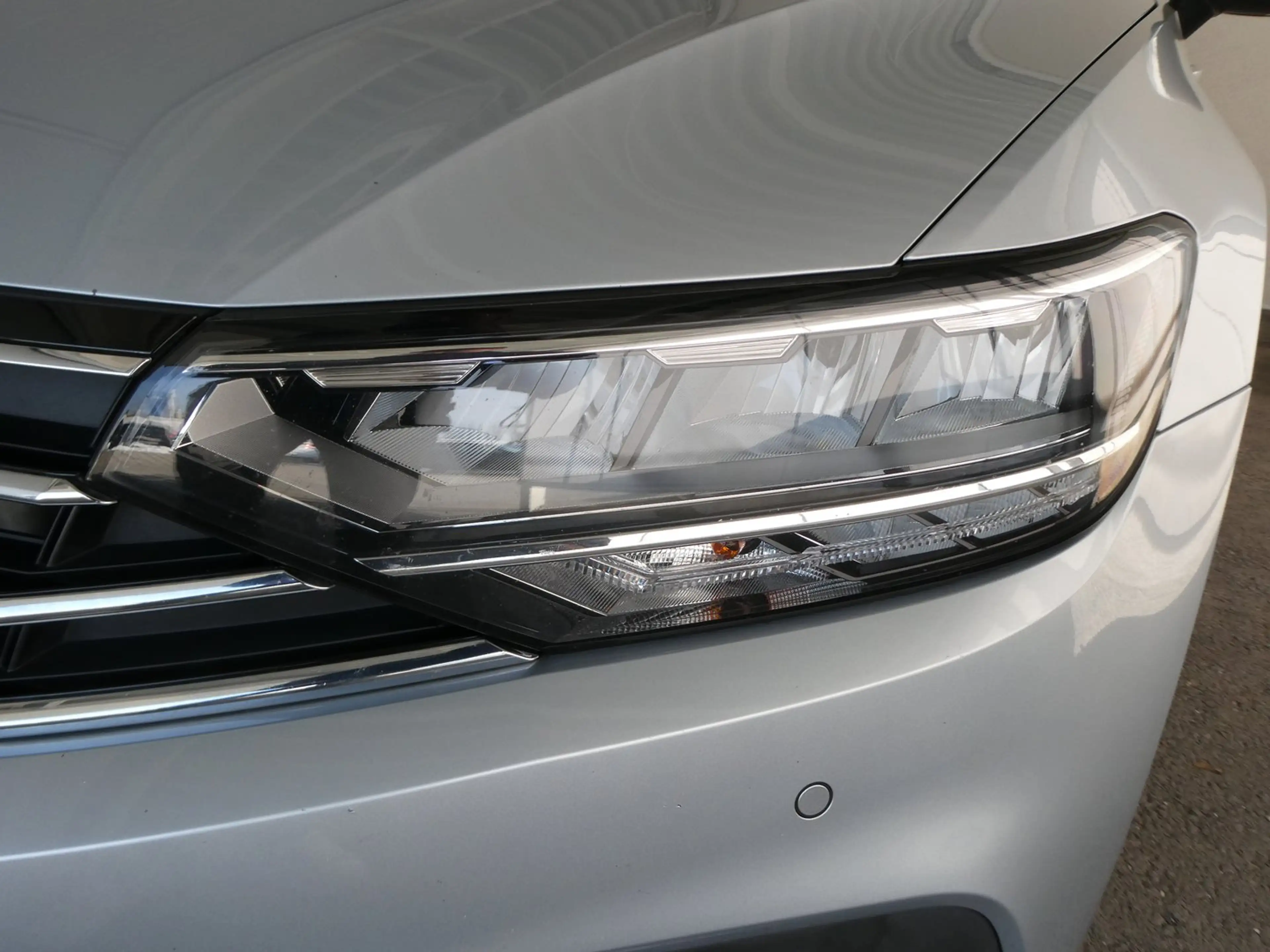 Volkswagen Passat Variant Business TDI 4MOTION DSG — photo 5