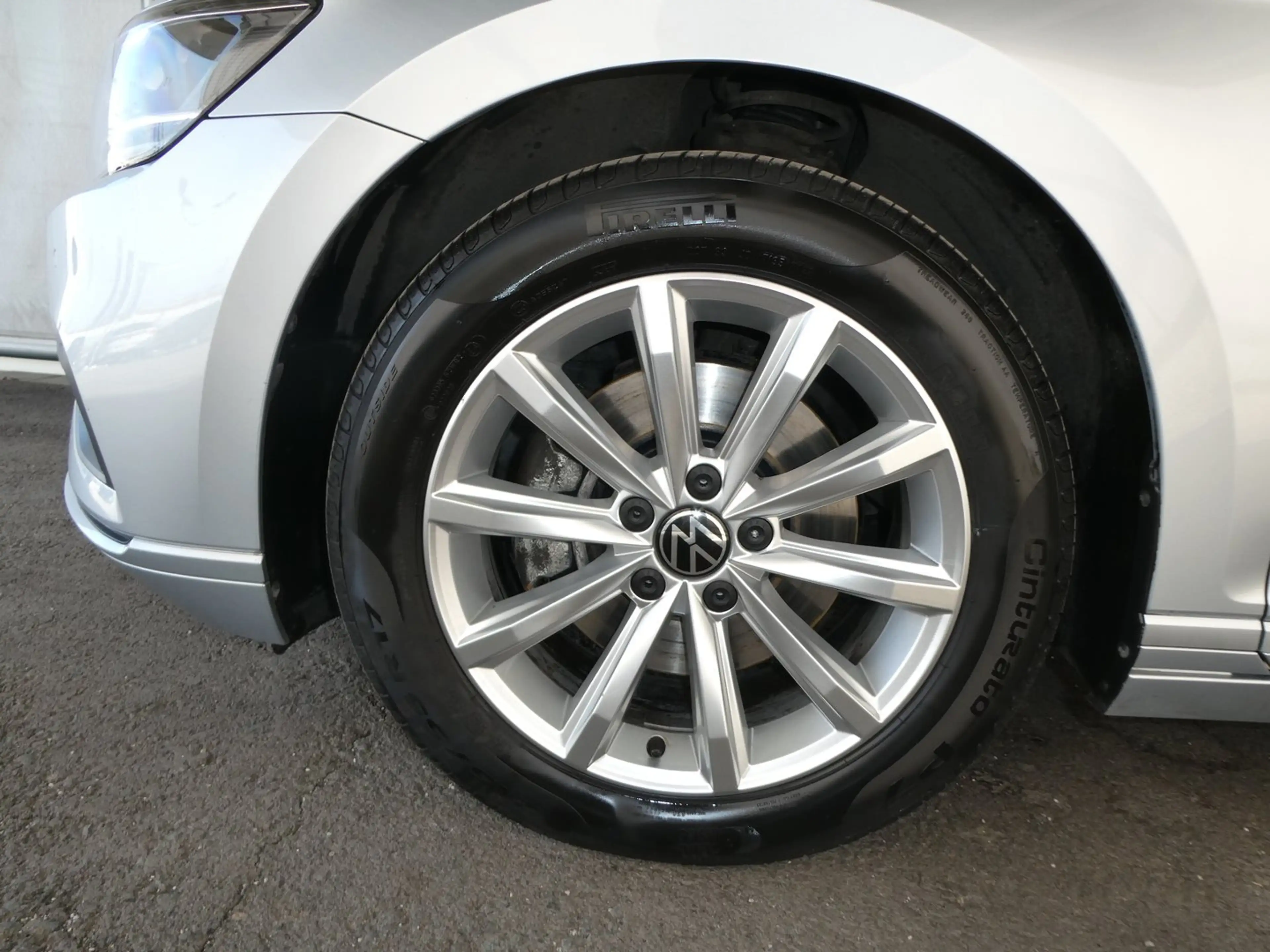 Volkswagen Passat Variant Business TDI 4MOTION DSG — photo 6