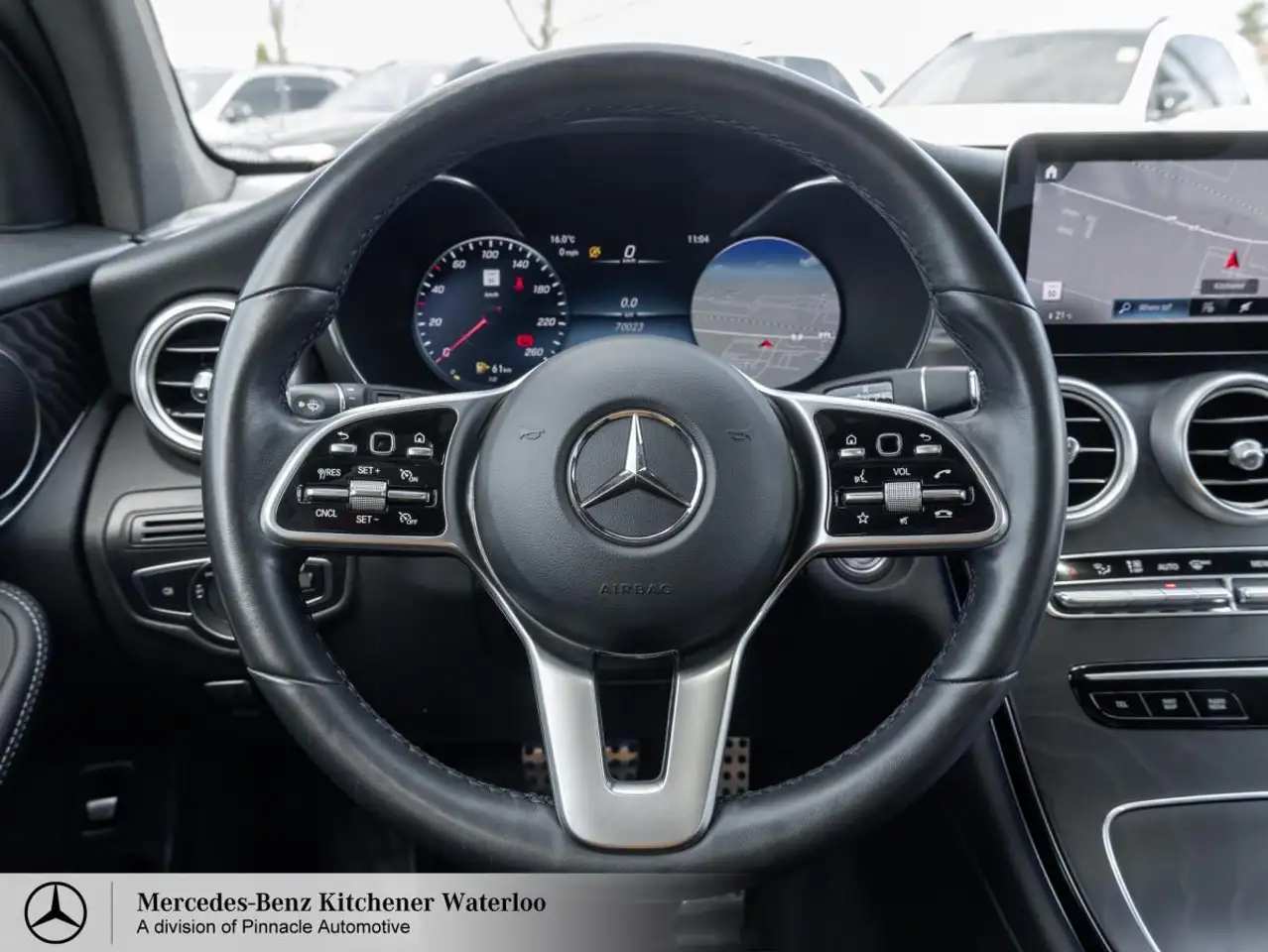 Mercedes-Benz GLC снимка Mercedes-Benz GLC