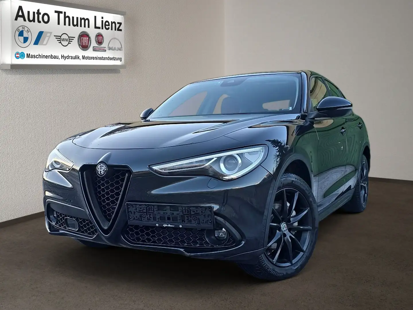 Alfa Romeo Stelvio Super 2,2 ATX Schwarz - 1