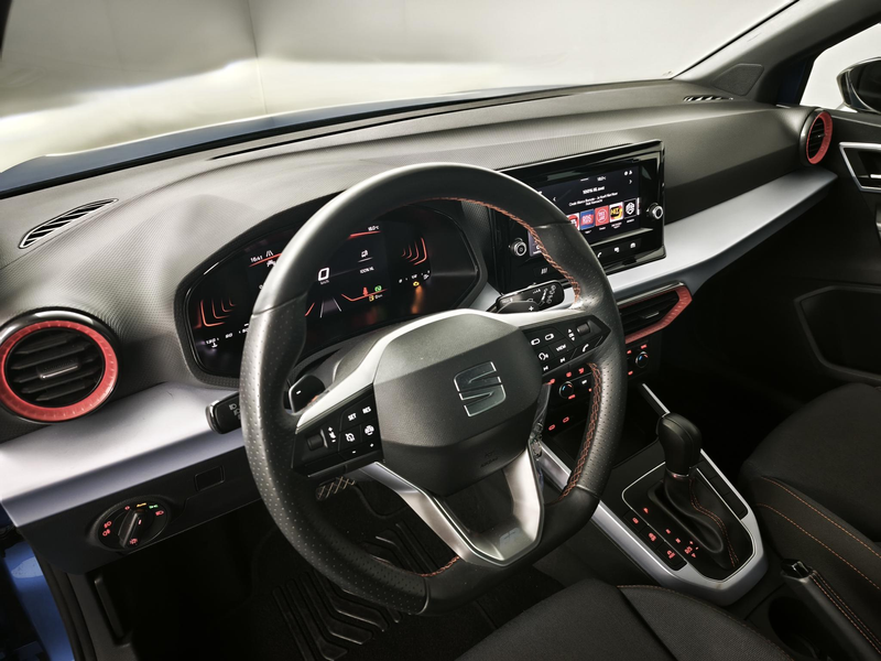 SEAT Arona 1.0 EcoTSI FR Business Connect | Climate Control | — photo 26