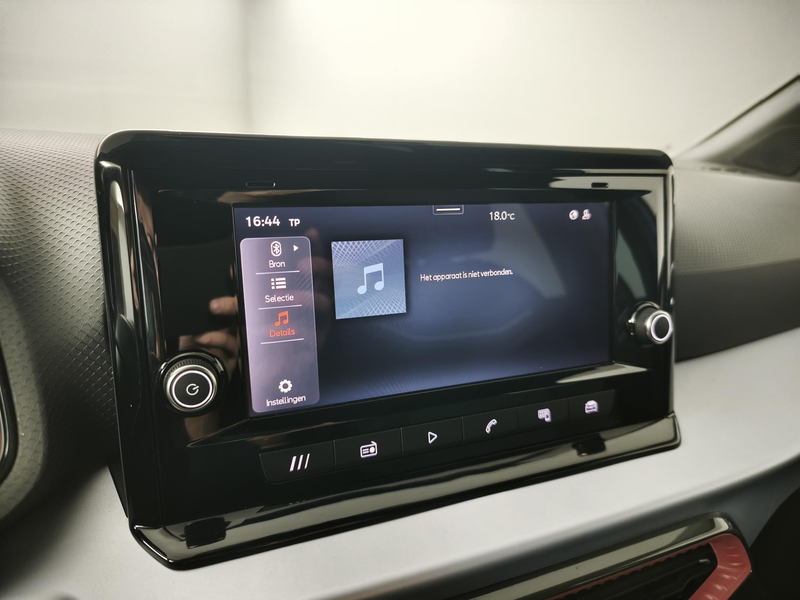 SEAT Arona 1.0 EcoTSI FR Business Connect | Climate Control | — photo 31
