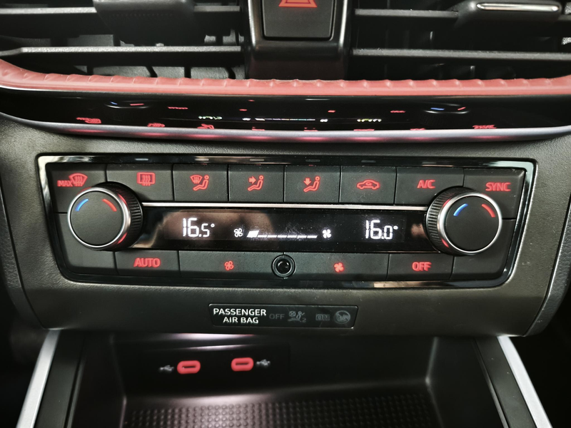 SEAT Arona 1.0 EcoTSI FR Business Connect | Climate Control | — photo 13