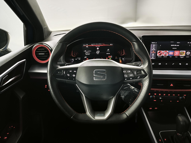 SEAT Arona 1.0 EcoTSI FR Business Connect | Climate Control | — photo 20