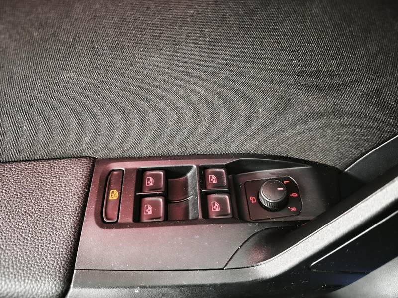 SEAT Arona 1.0 EcoTSI FR Business Connect | Climate Control | — photo 19