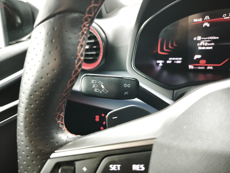 SEAT Arona 1.0 EcoTSI FR Business Connect | Climate Control | — photo 21