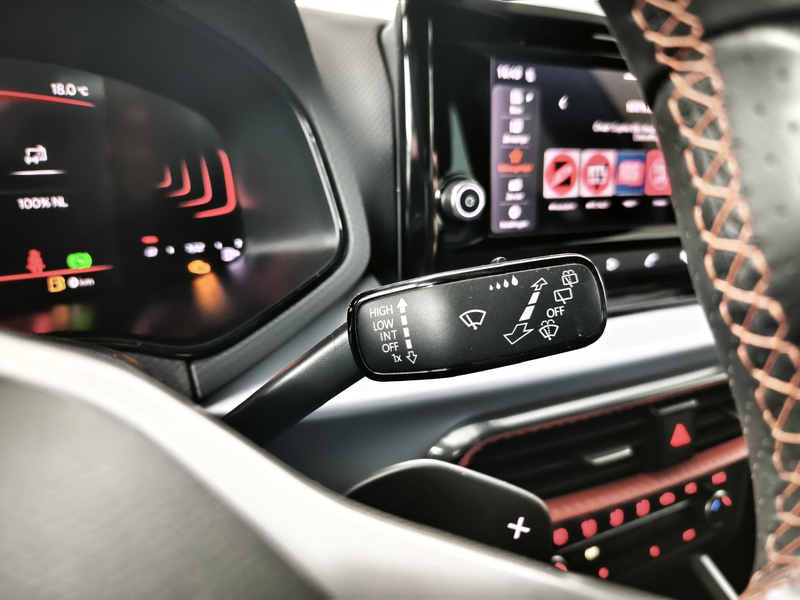 SEAT Arona 1.0 EcoTSI FR Business Connect | Climate Control | — photo 24