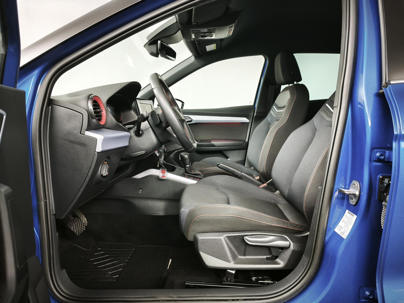 SEAT Arona 1.0 EcoTSI FR Business Connect | Climate Control | — photo 7