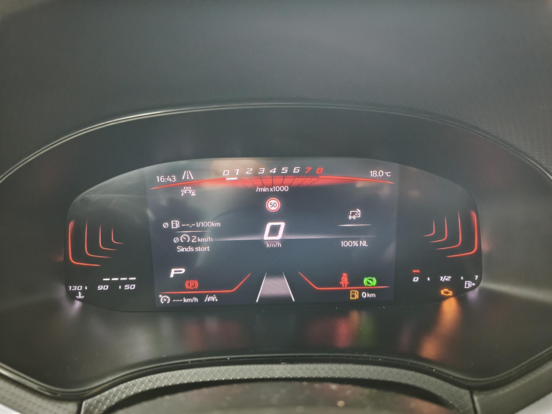 SEAT Arona 1.0 EcoTSI FR Business Connect | Climate Control | — photo 4