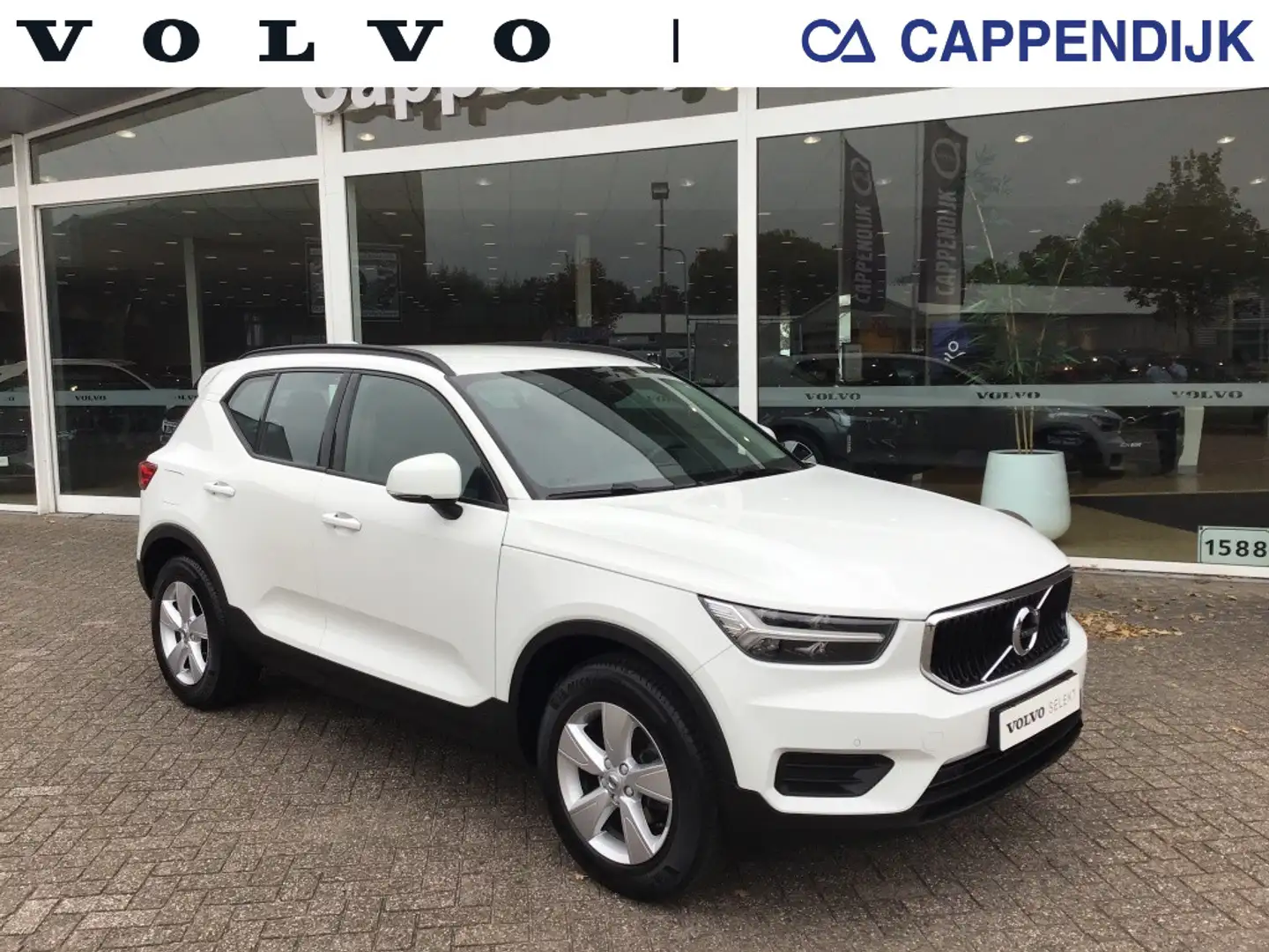 Volvo XC40 1.5 T2 Momentum Navigation-Climate Pack park camer Wit - 1