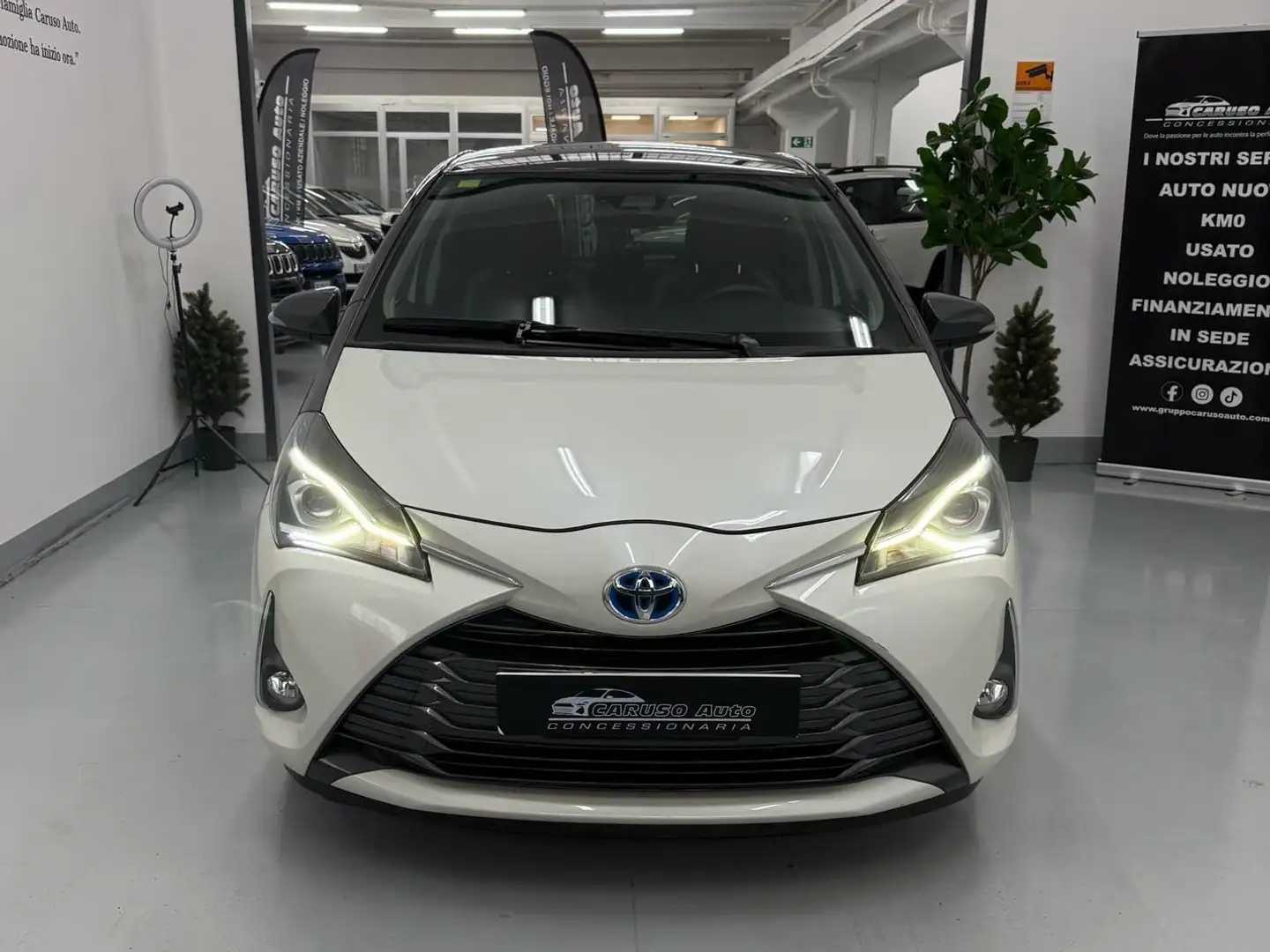 Toyota Yaris Yaris III 2017 5p 1.5h Trend White Edition my18 - 1