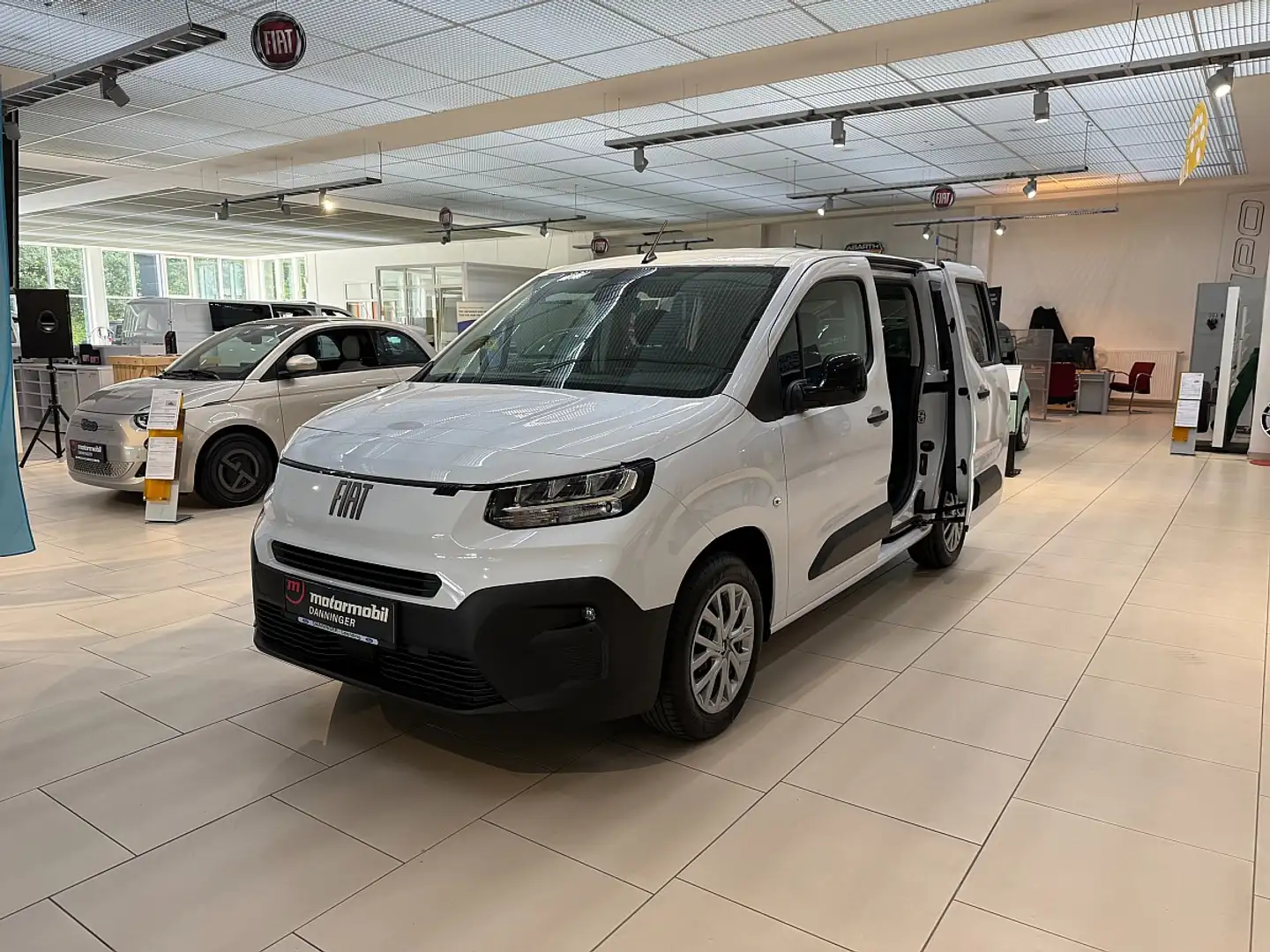 Fiat Doblo M BlueHDi 130 S&S 6-Gang-Manuell Blanc - 2