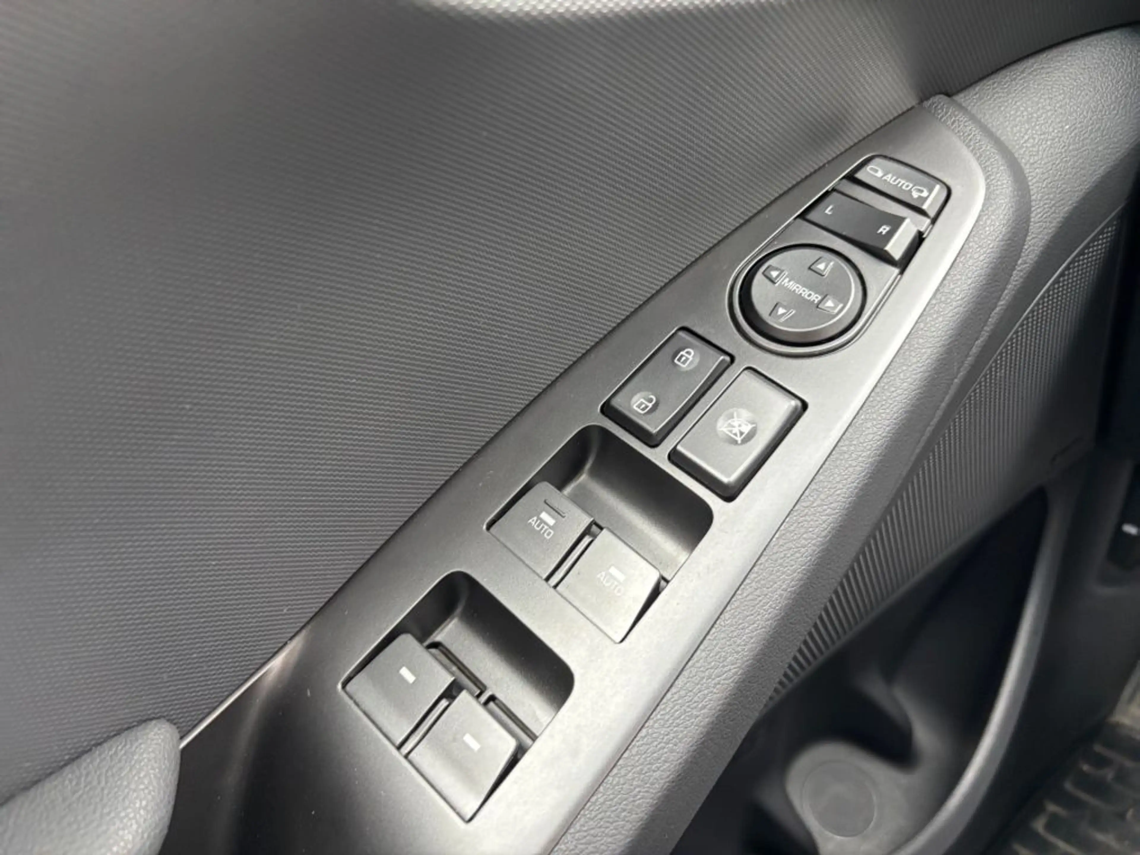 Hyundai IONIQ Hybrid 1.6 GDI Style — photo 22