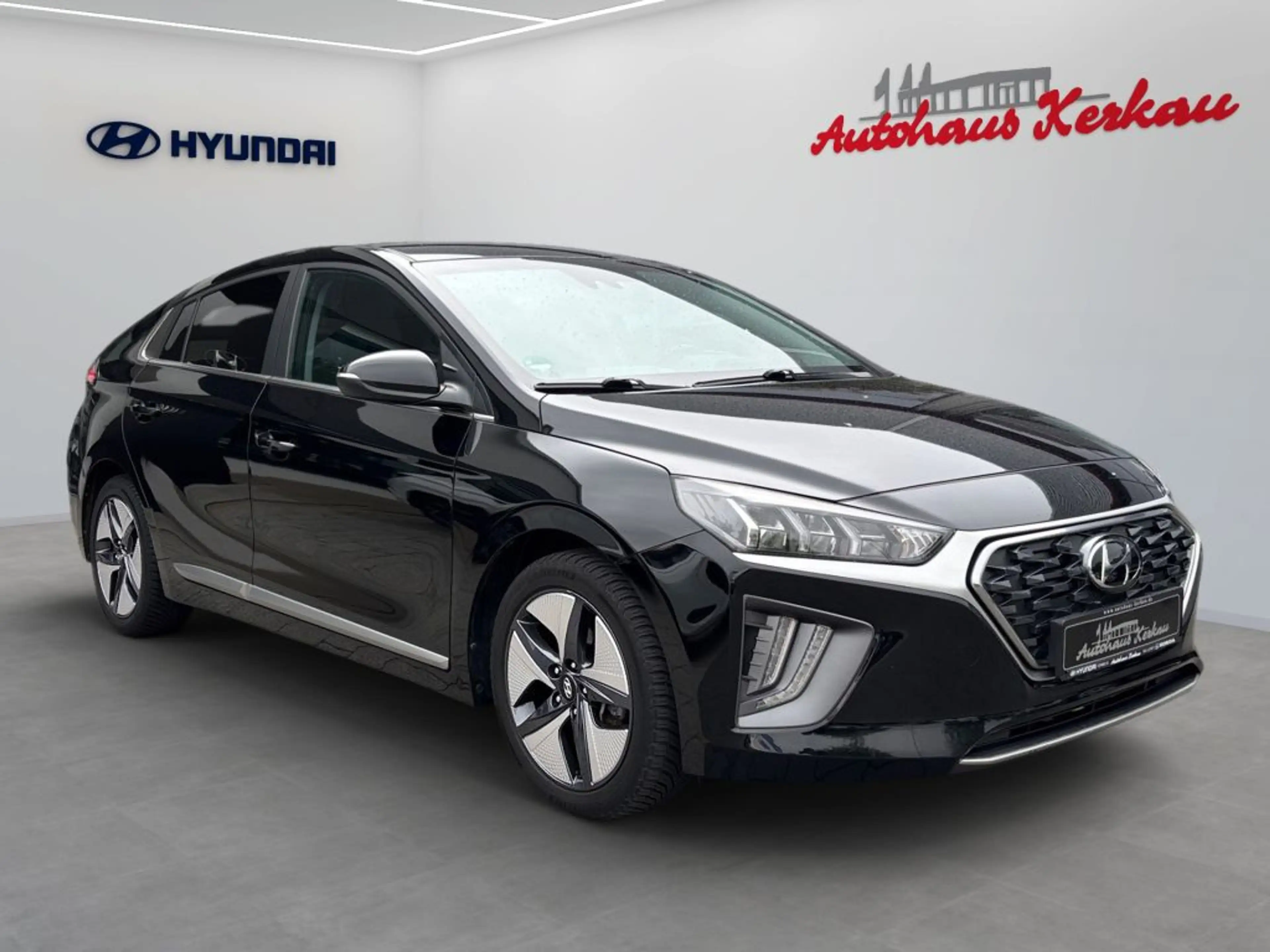 Hyundai IONIQ Hybrid 1.6 GDI Style — photo 2
