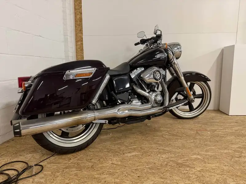 Harley-Davidson Dyna Switchback - foto 2