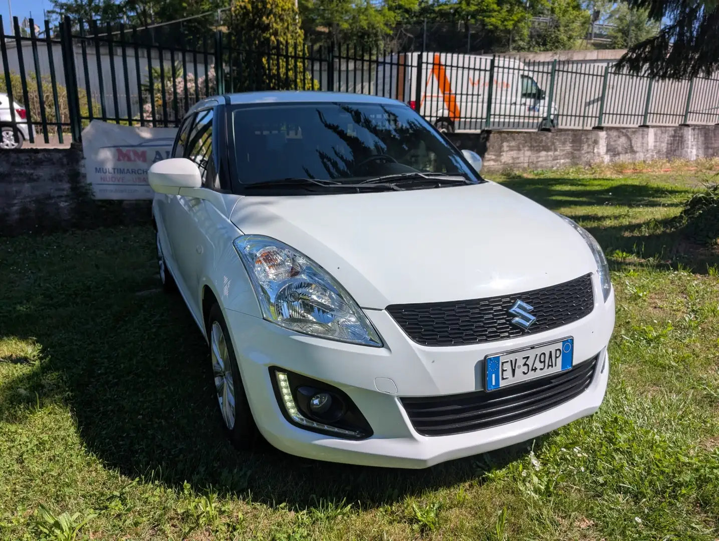 Suzuki Swift 1.2 VVT 5 porte B-Top Wit - 1