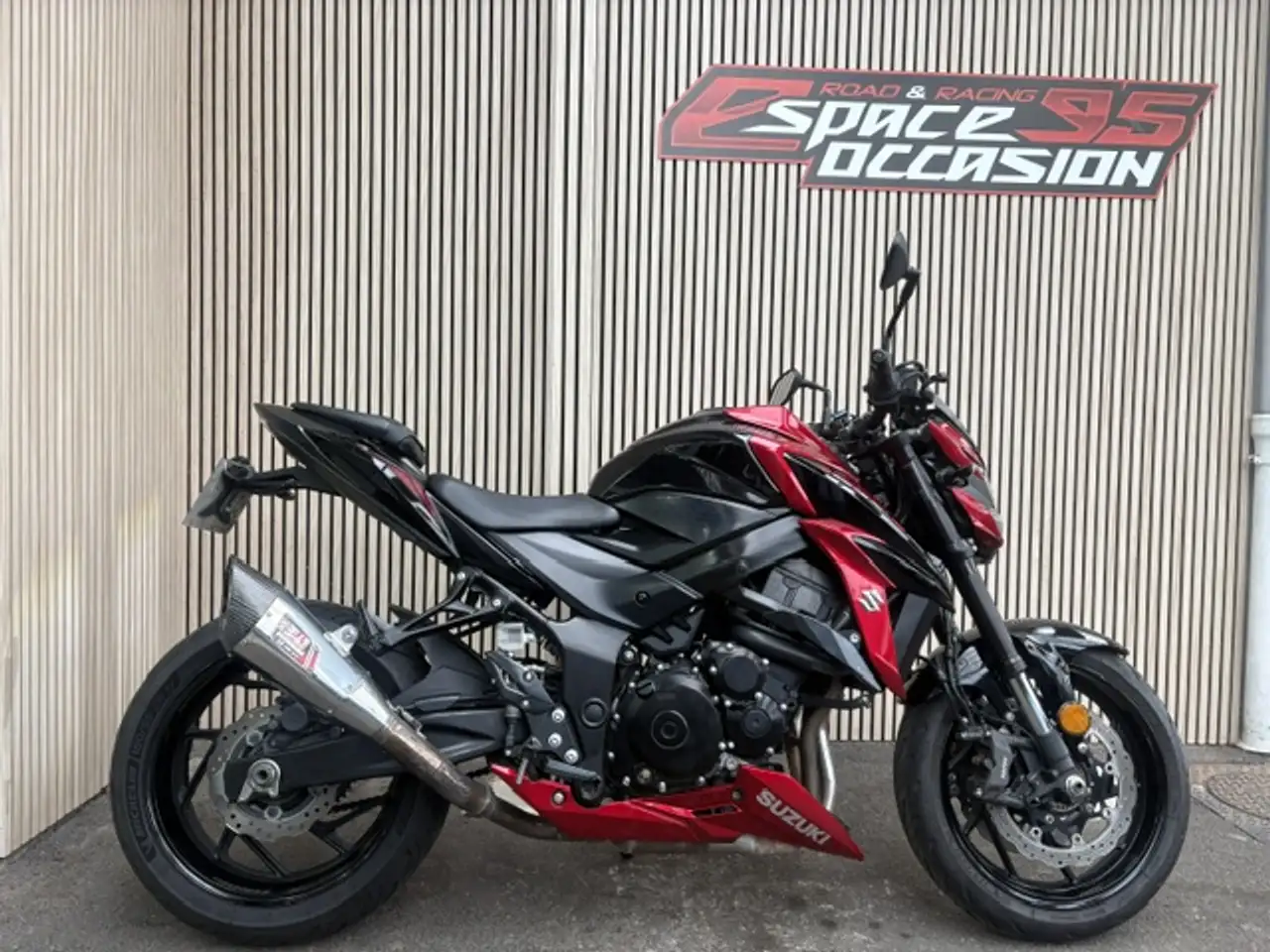 Suzuki GSX-S 750