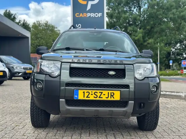 Land Rover Freelander view 2