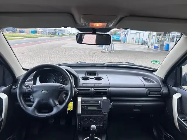 Land Rover Freelander view 19