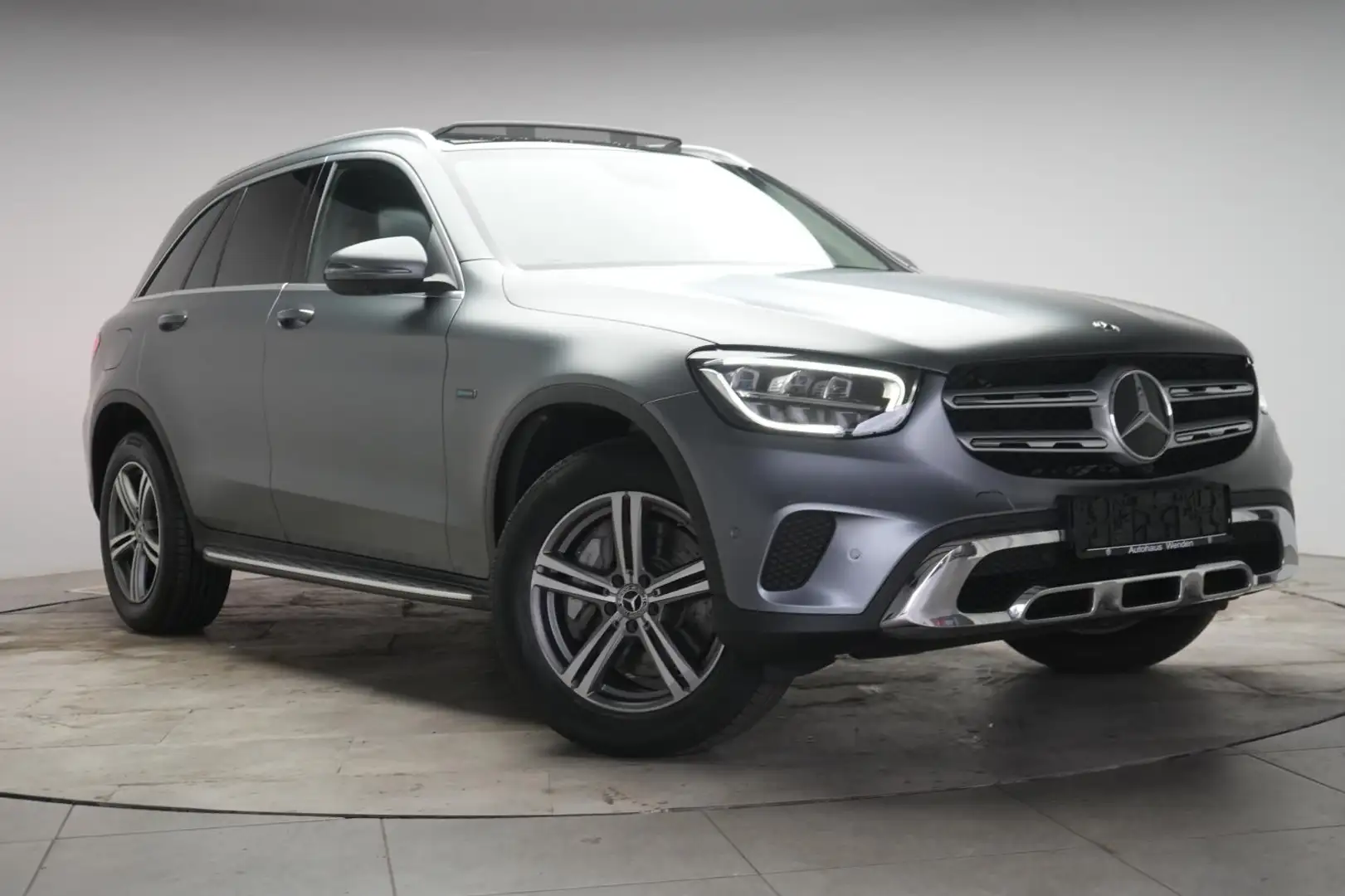 Mercedes-Benz GLC 300 e 4Matic 9G-Tronic Distronic/Kamera/Pan Gris - 1