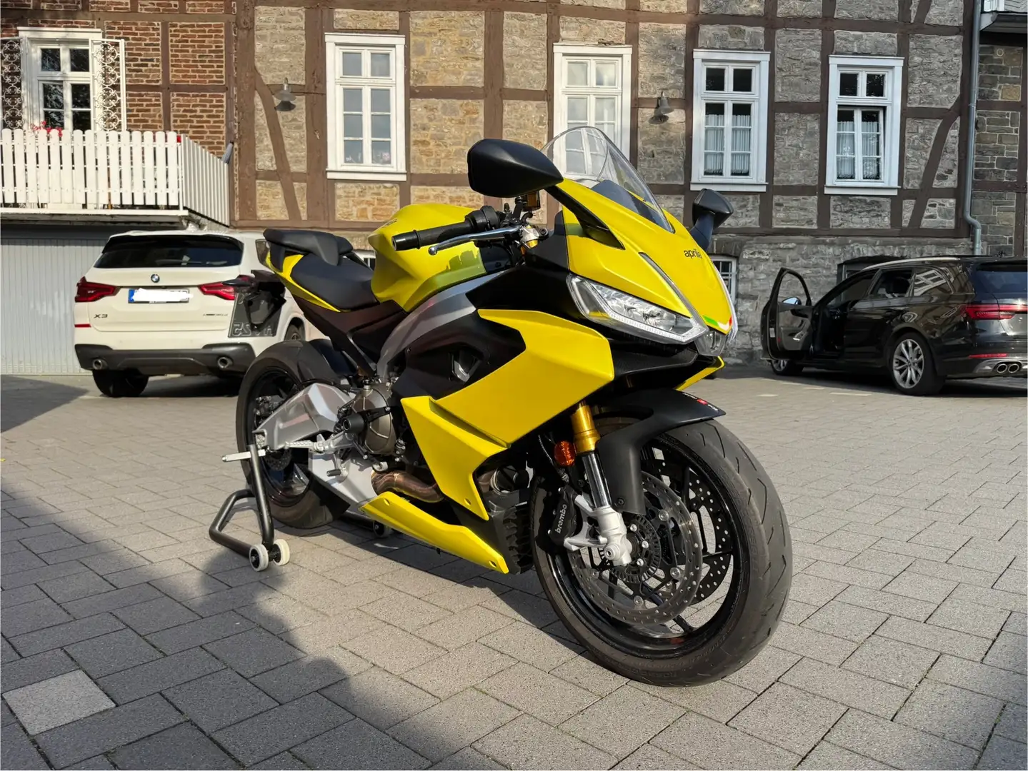 Aprilia RS 660 Золотий - 1