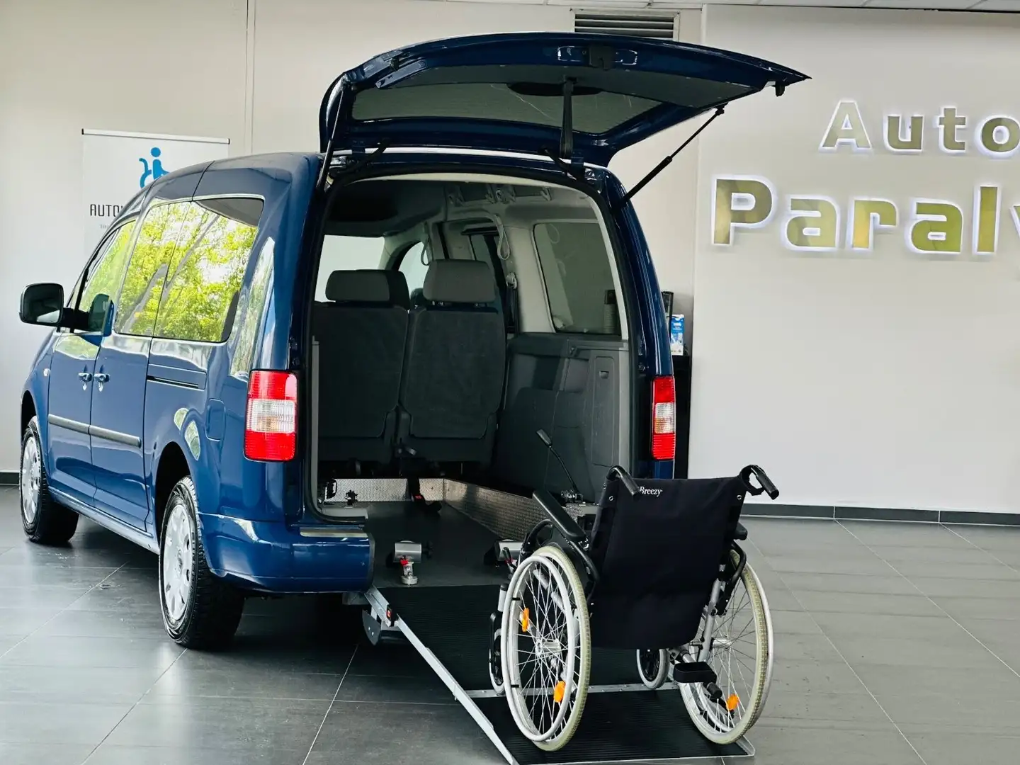 Volkswagen Caddy Maxi Life 1.6 Behindertengerecht-Rampe Azul - 1