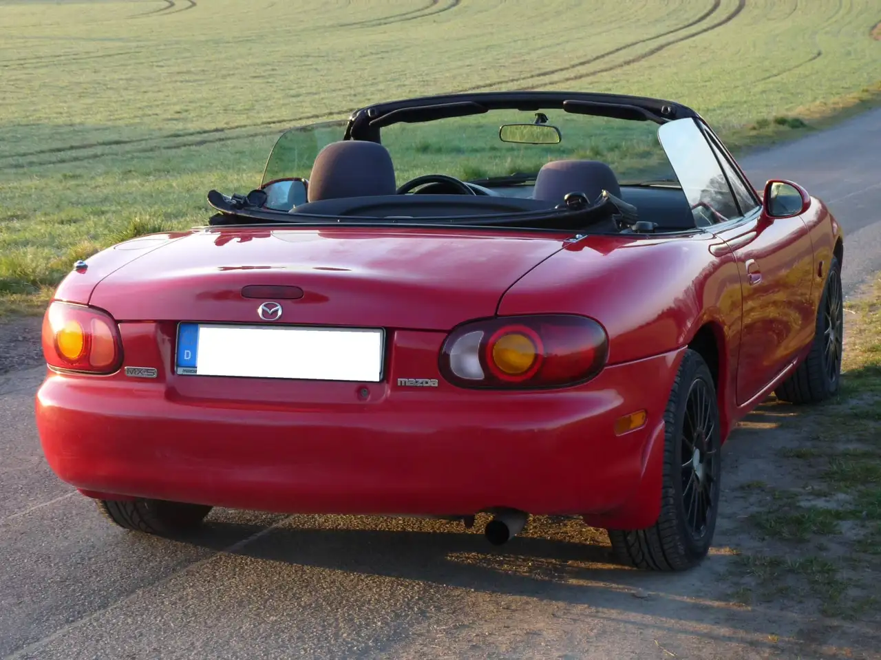 Mazda MX-5 1.6i 16V, foto 3