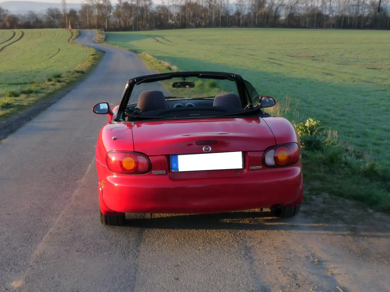 Mazda MX-5 1.6i 16V, foto 2