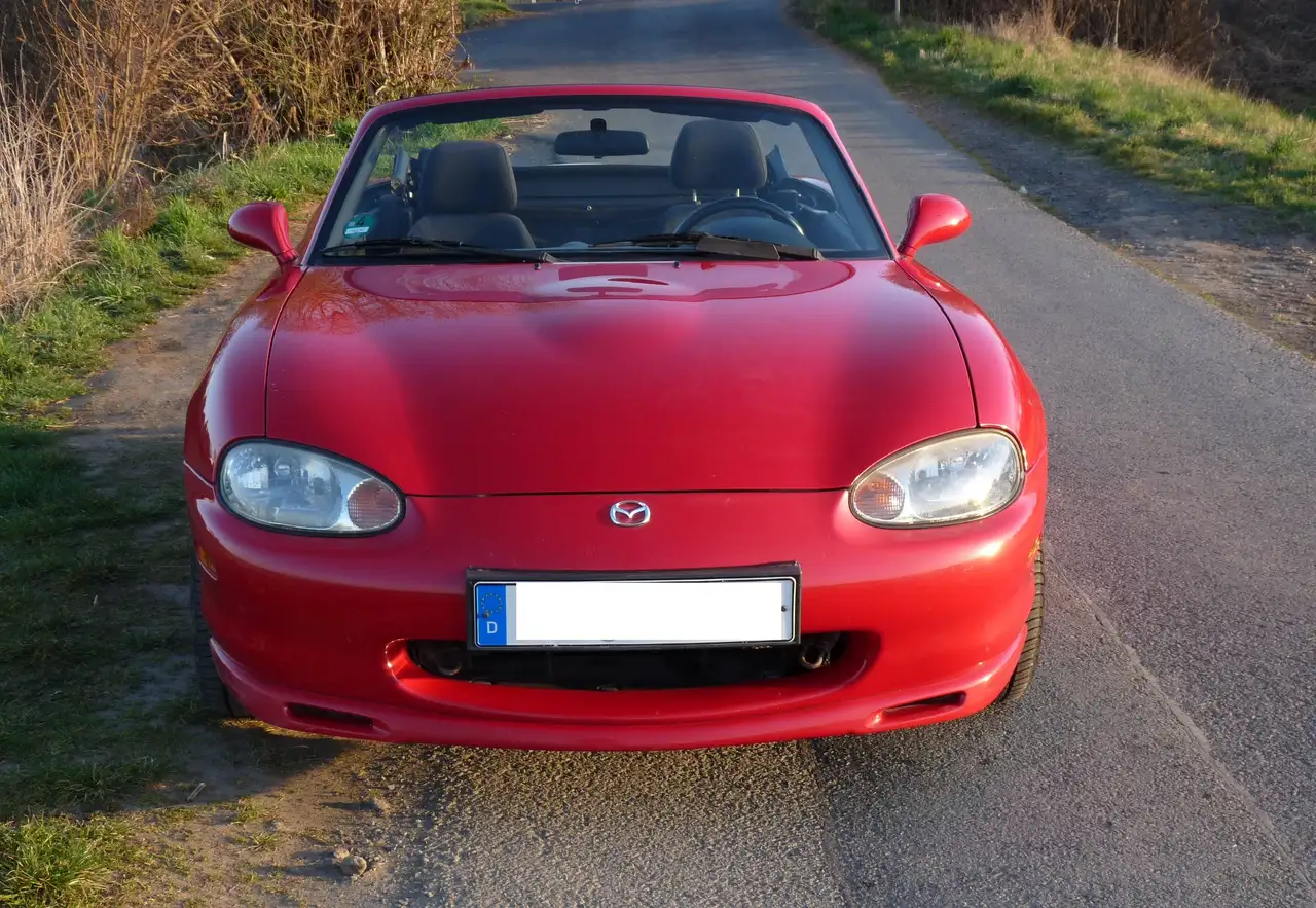 Mazda MX-5 1.6i 16V, foto 1