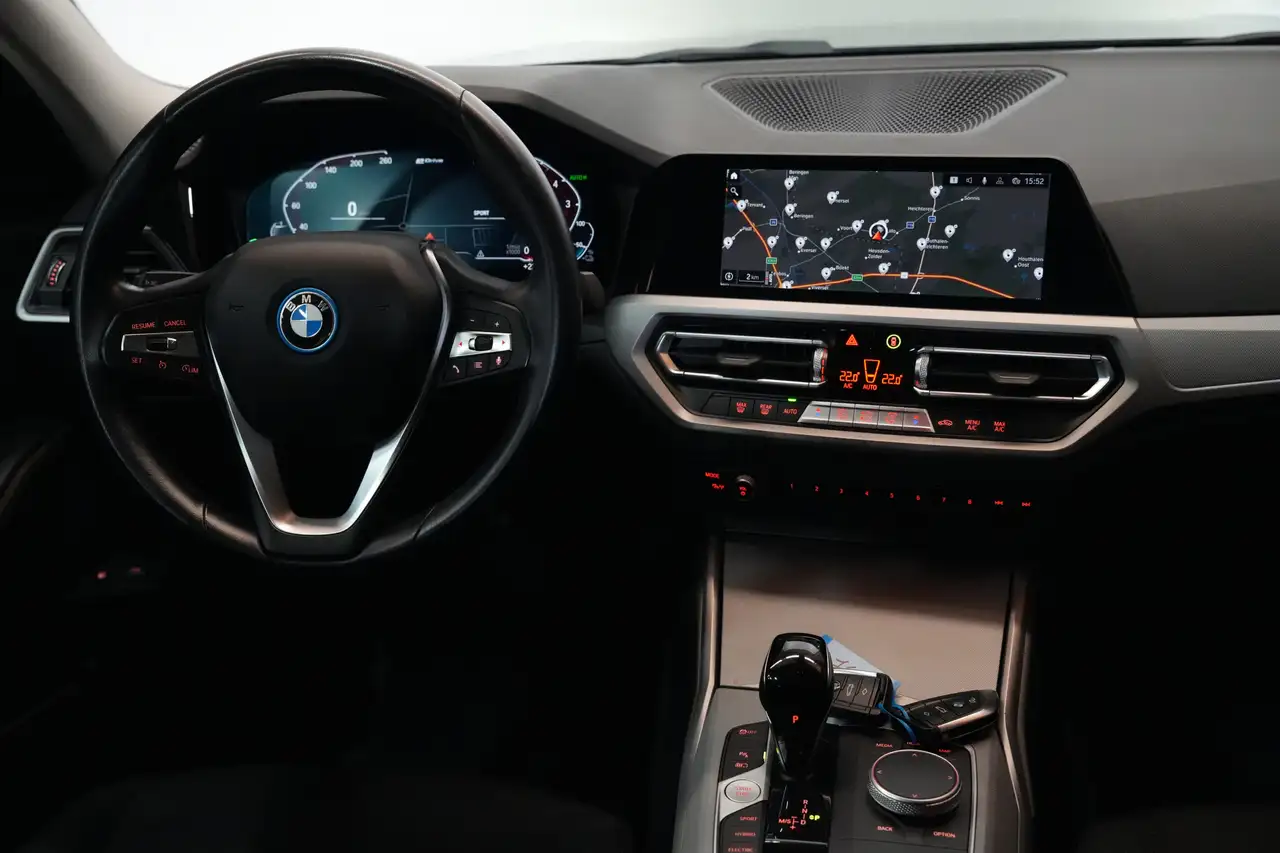 BMW 320 eA PHEV Garantie 98% SOH Plug in Hybride Benzine Automaat EURO 6d, миниатюра 12