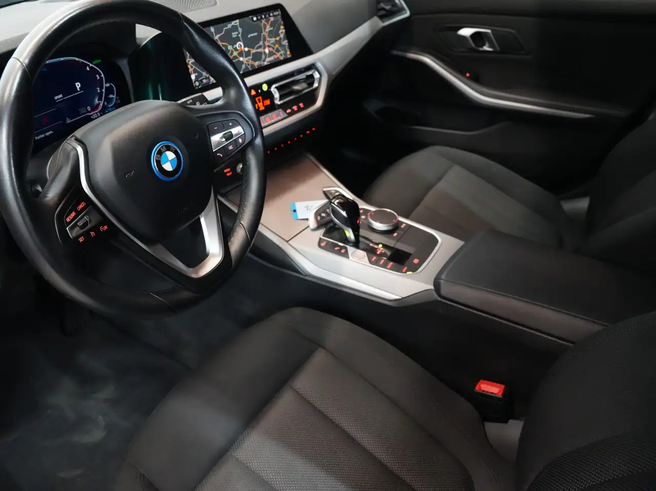 BMW 320 eA PHEV Garantie 98% SOH Plug in Hybride Benzine Automaat EURO 6d, миниатюра 9