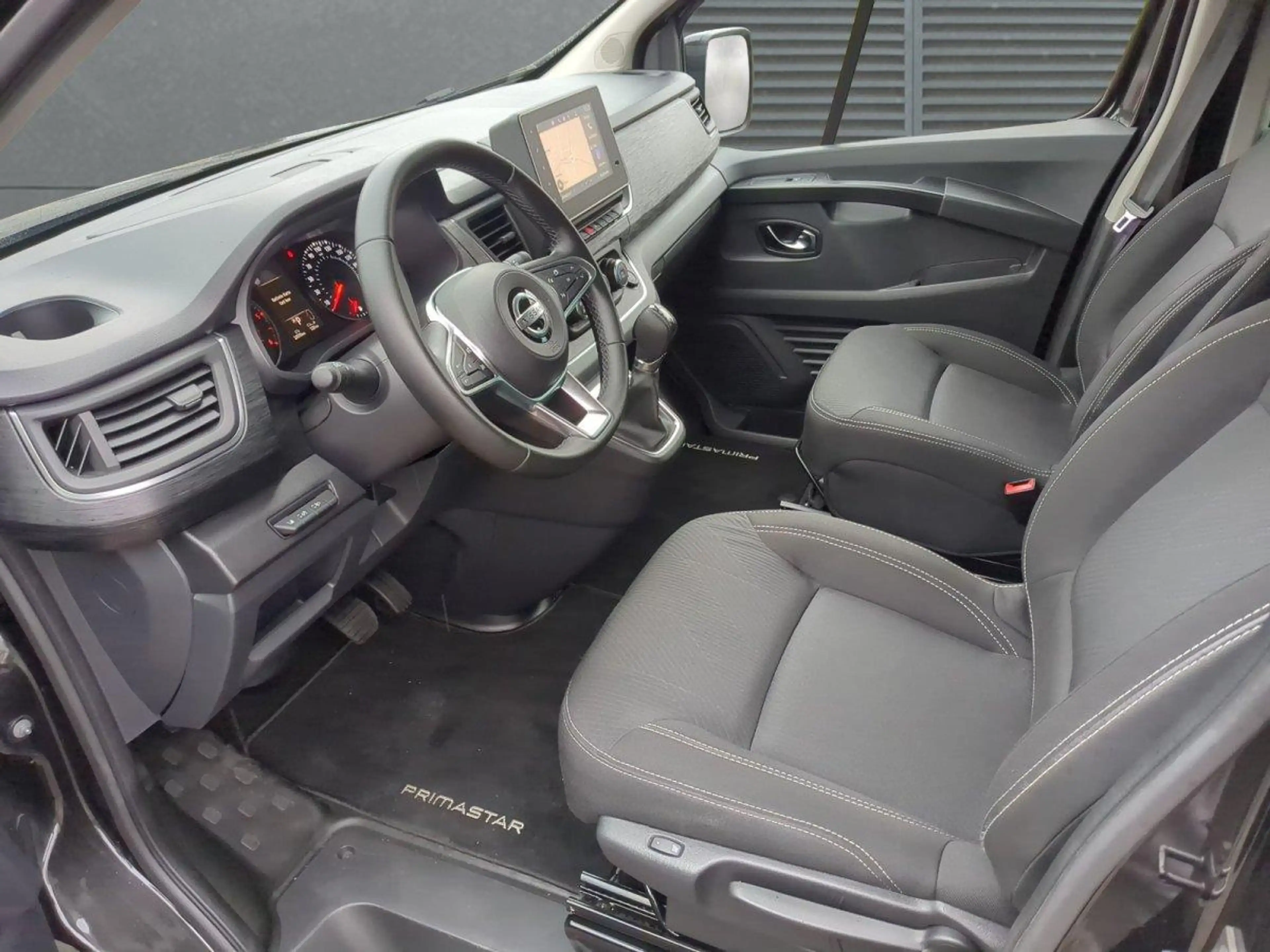 Nissan Primastar L1H1 Tekna 2,8t dCi 170 DCT 125 kW (170 PS), Au... — photo 4